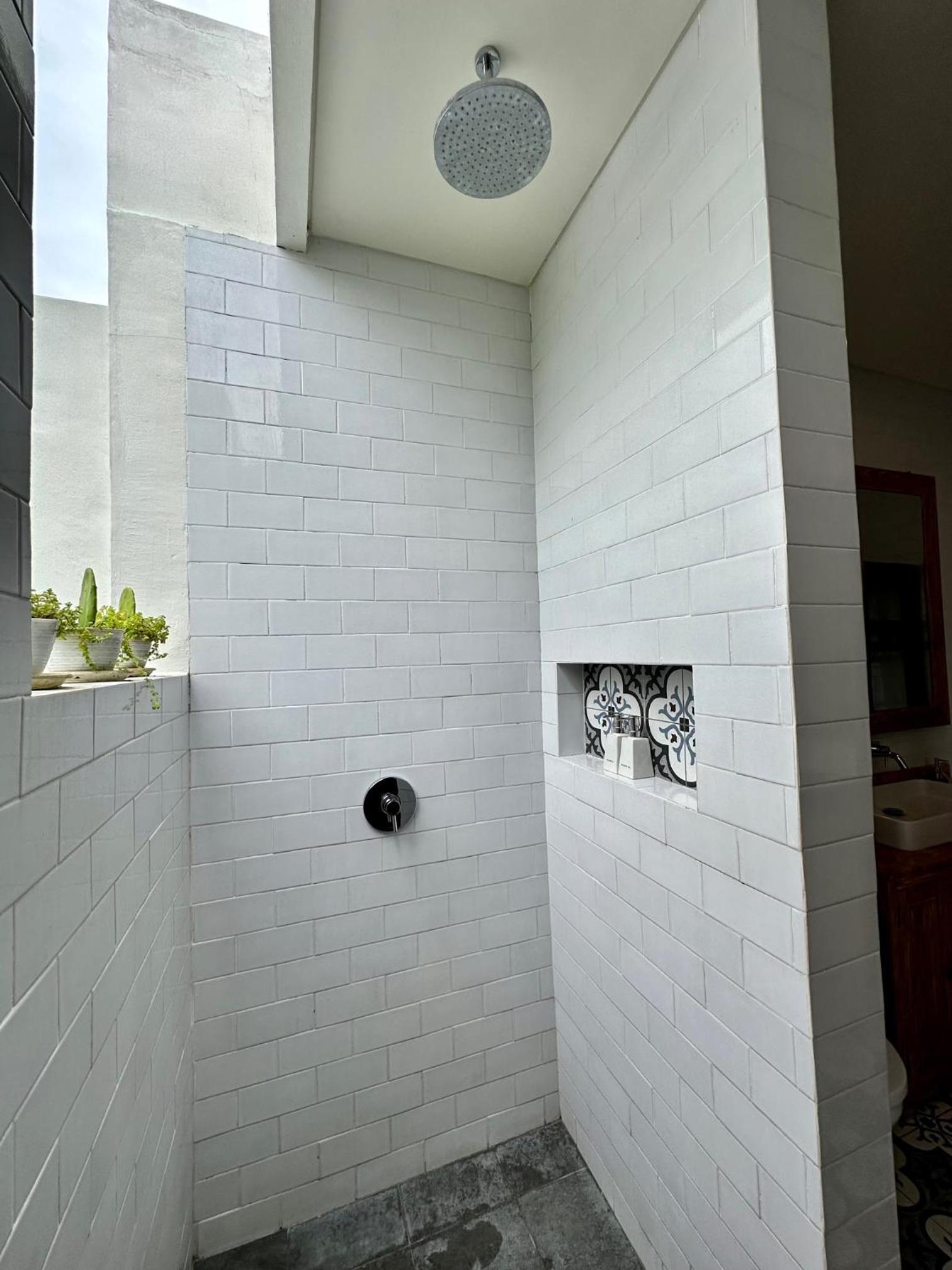 One-Bedroom Villa - Photo 23