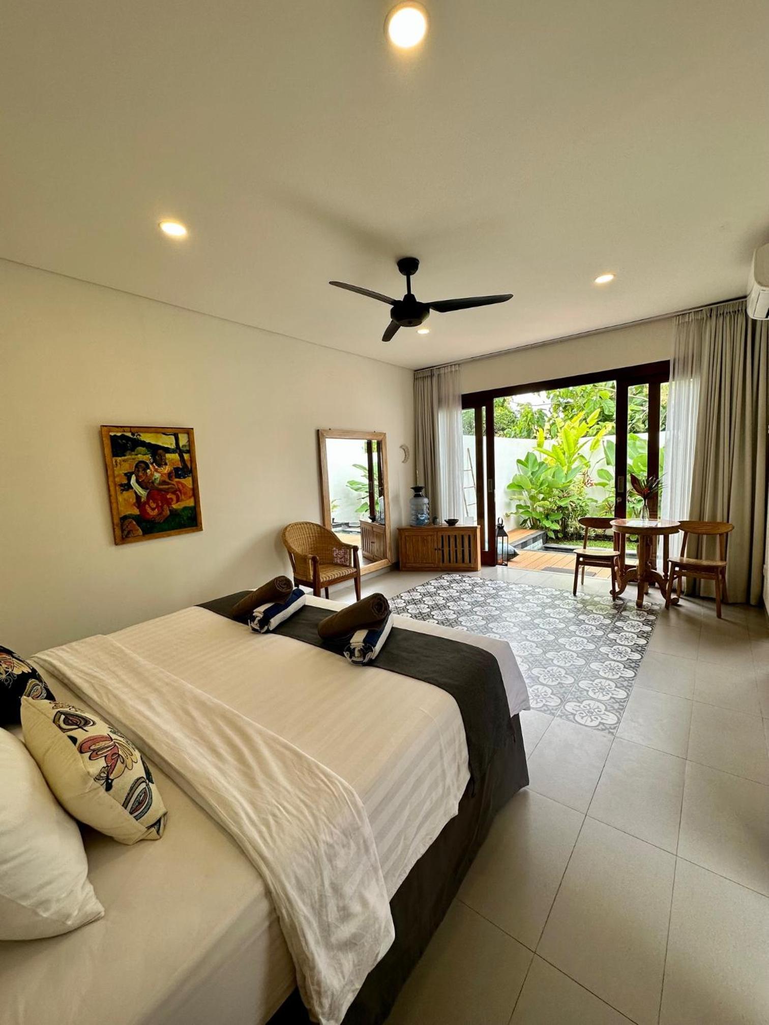 One-Bedroom Villa - Photo 47