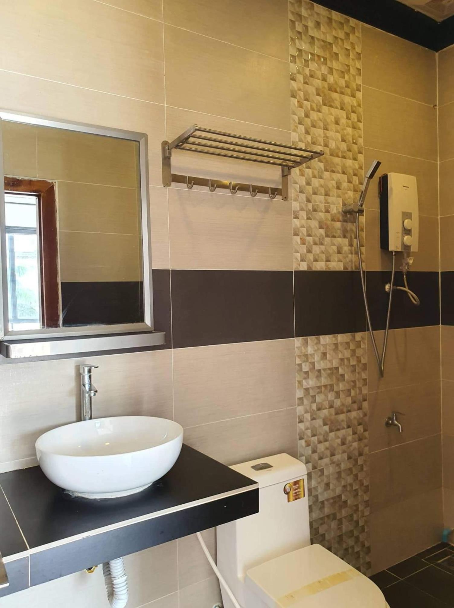 Double Room with Private Bathroom photo 3