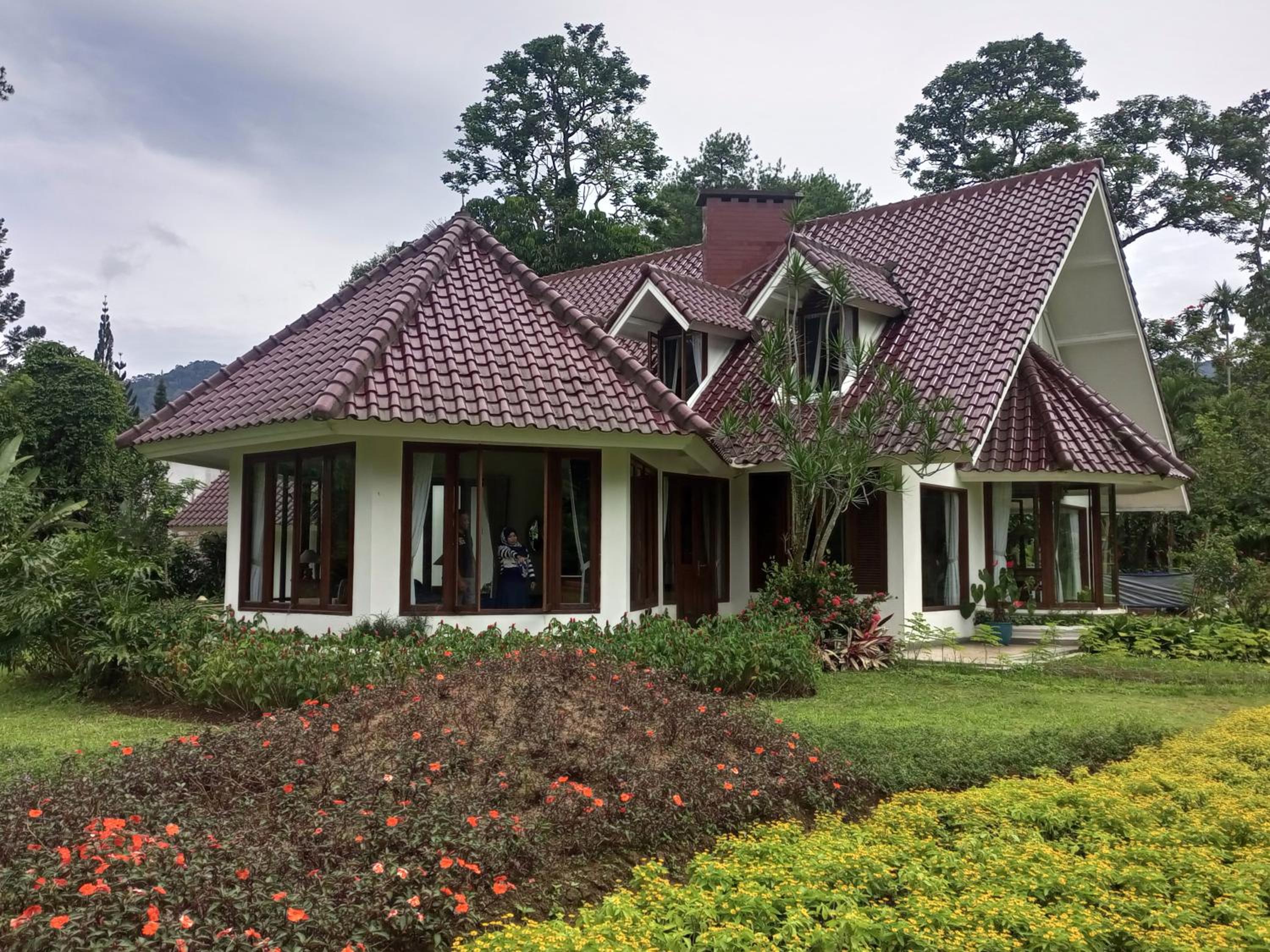 Villa with Private Pool - Photo 18