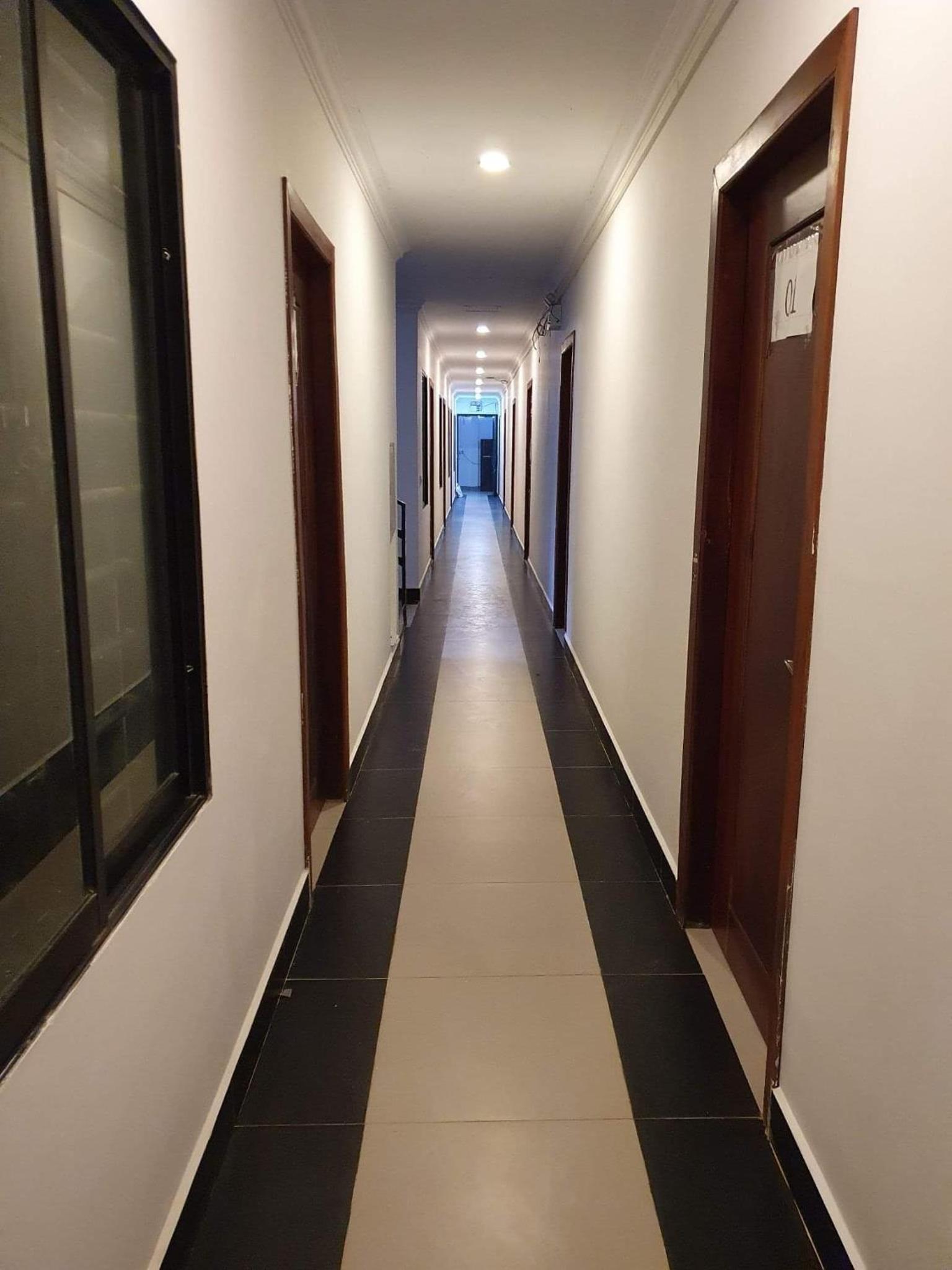 Twin Room with Balcony photo 3