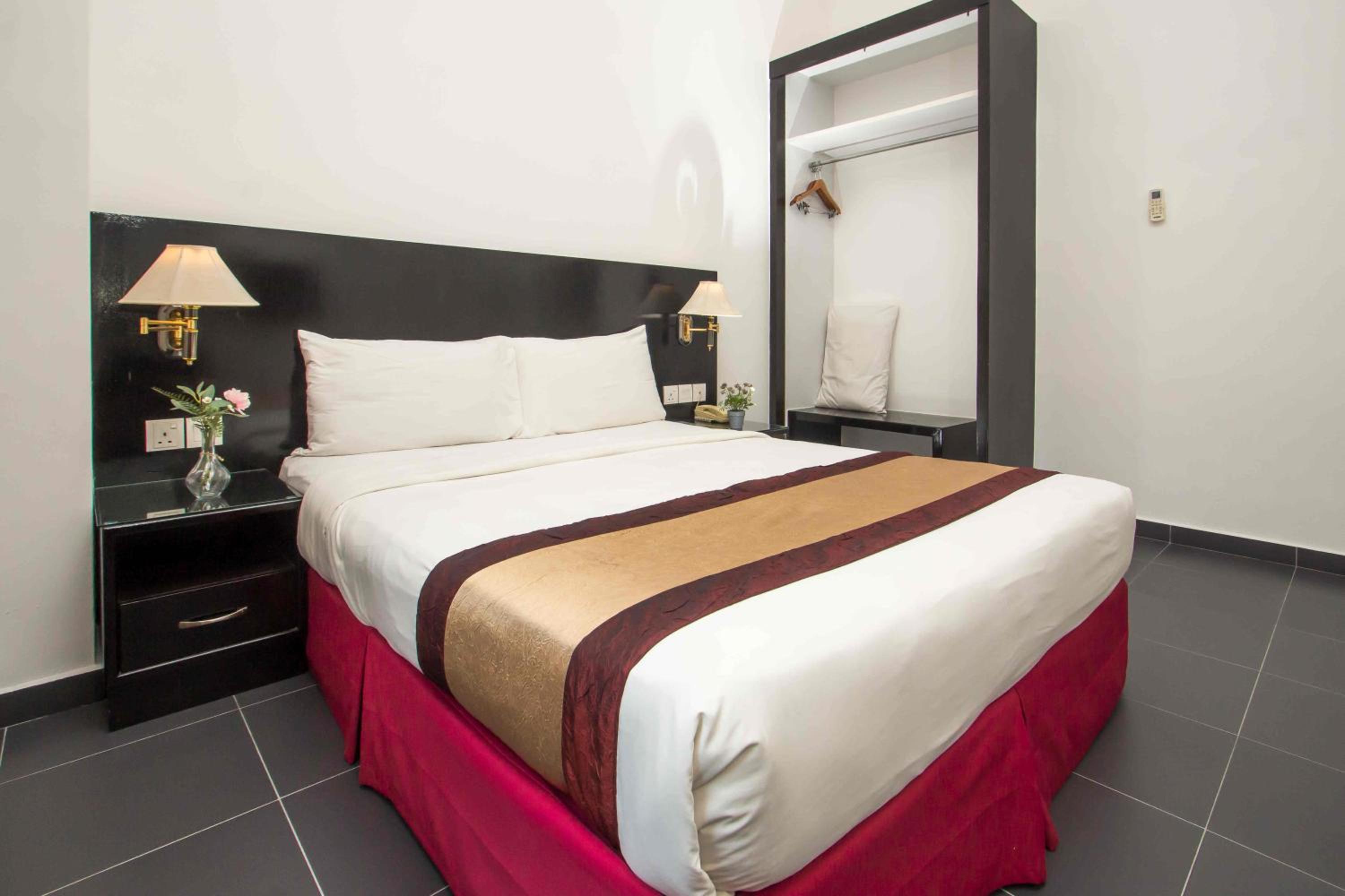 Deluxe Double Room photo 3