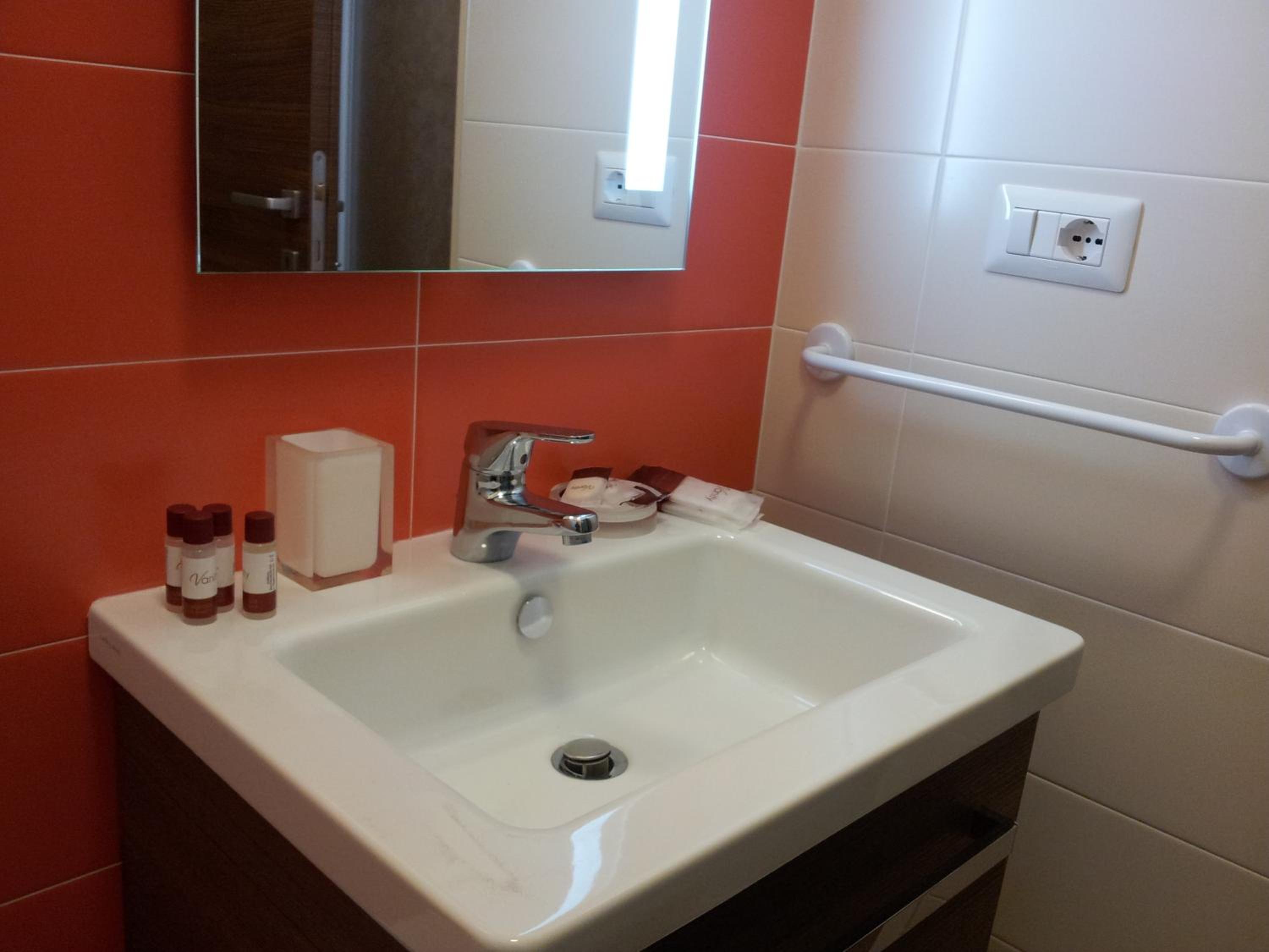 Deluxe Quadruple Room photo 3