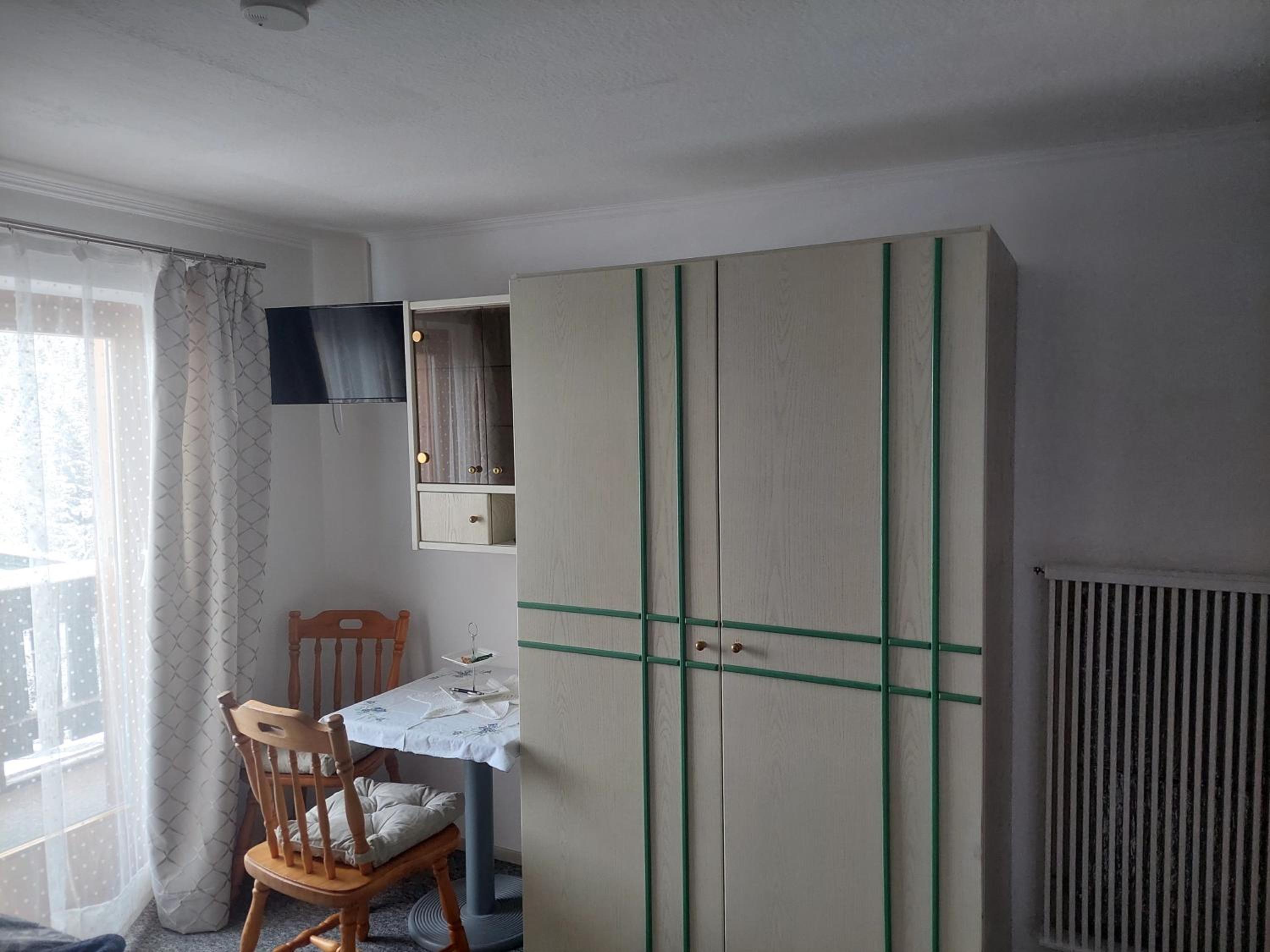 Apartment photo 2