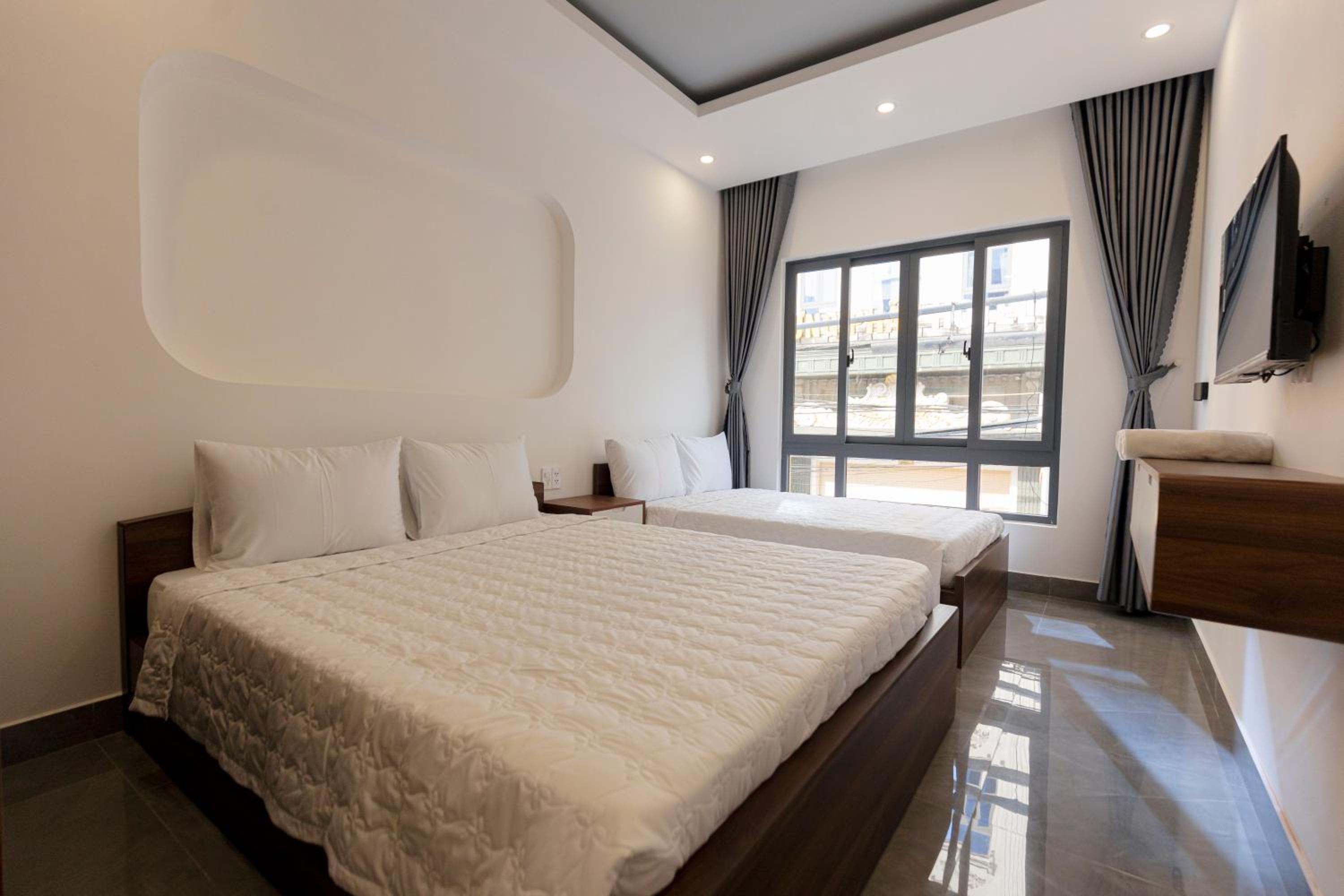 Economy Triple Room photo 1