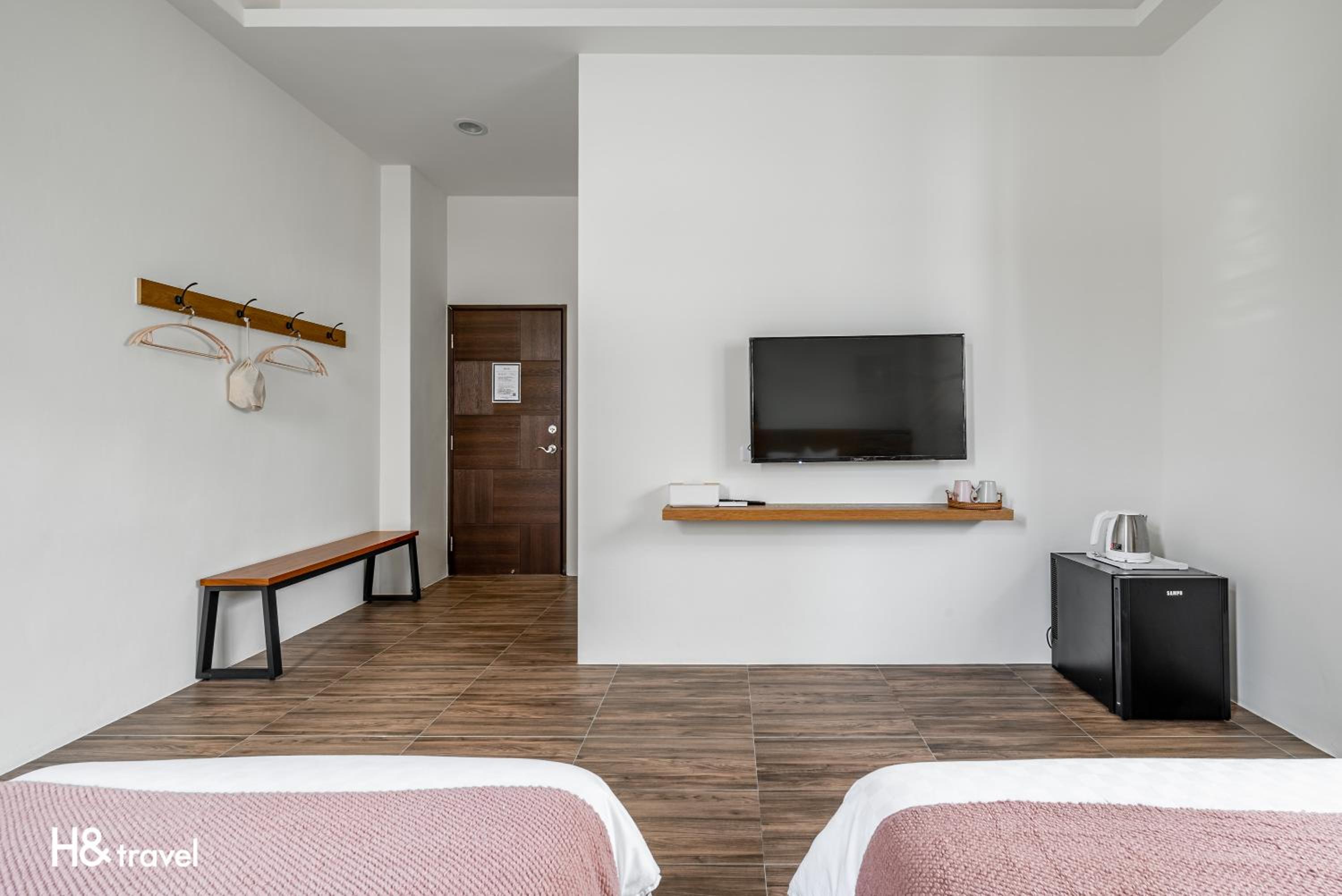 Superior Twin Room - Photo 9