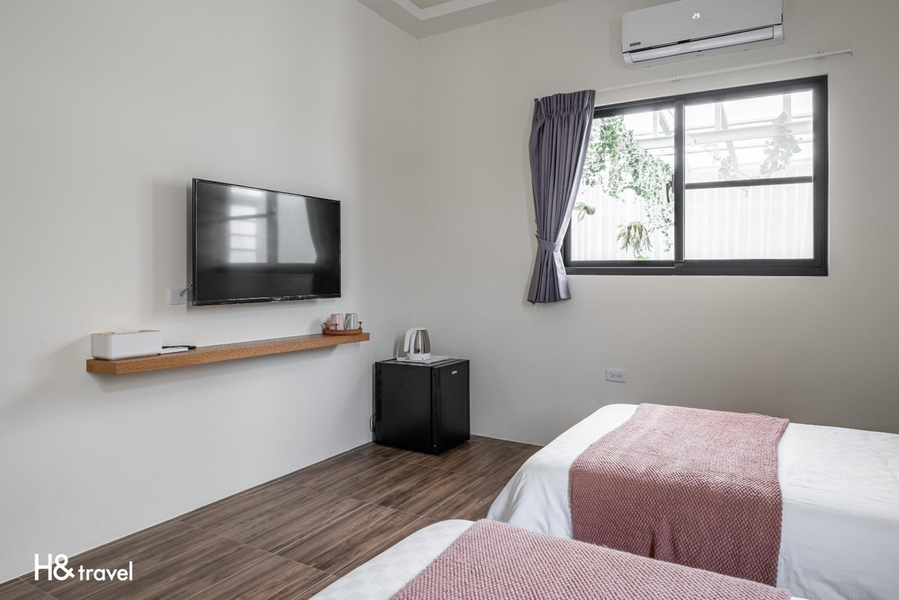 Superior Twin Room - Photo 8