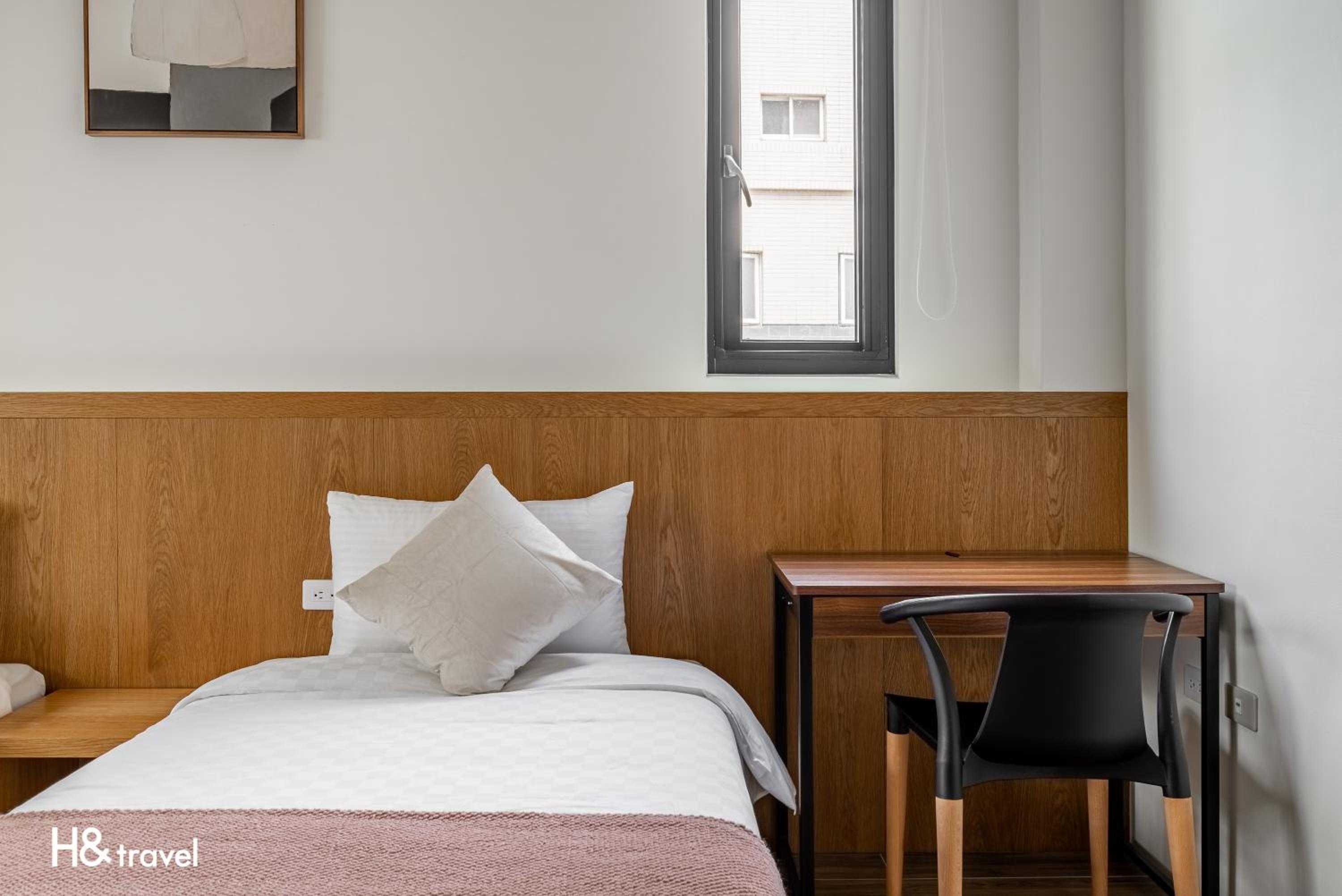 Superior Twin Room - Photo 7