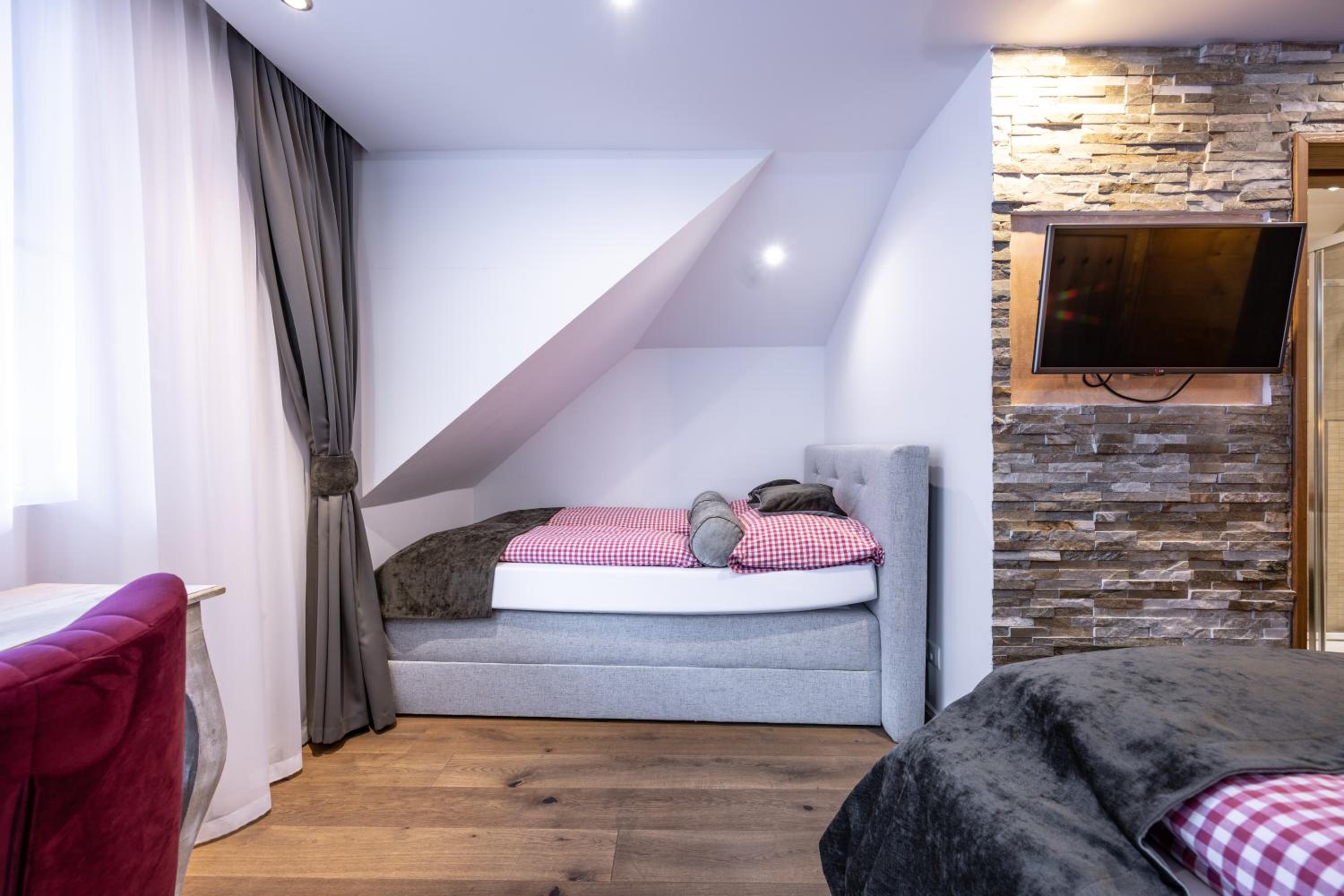 Deluxe Double or Twin Room with Balcony photo 1