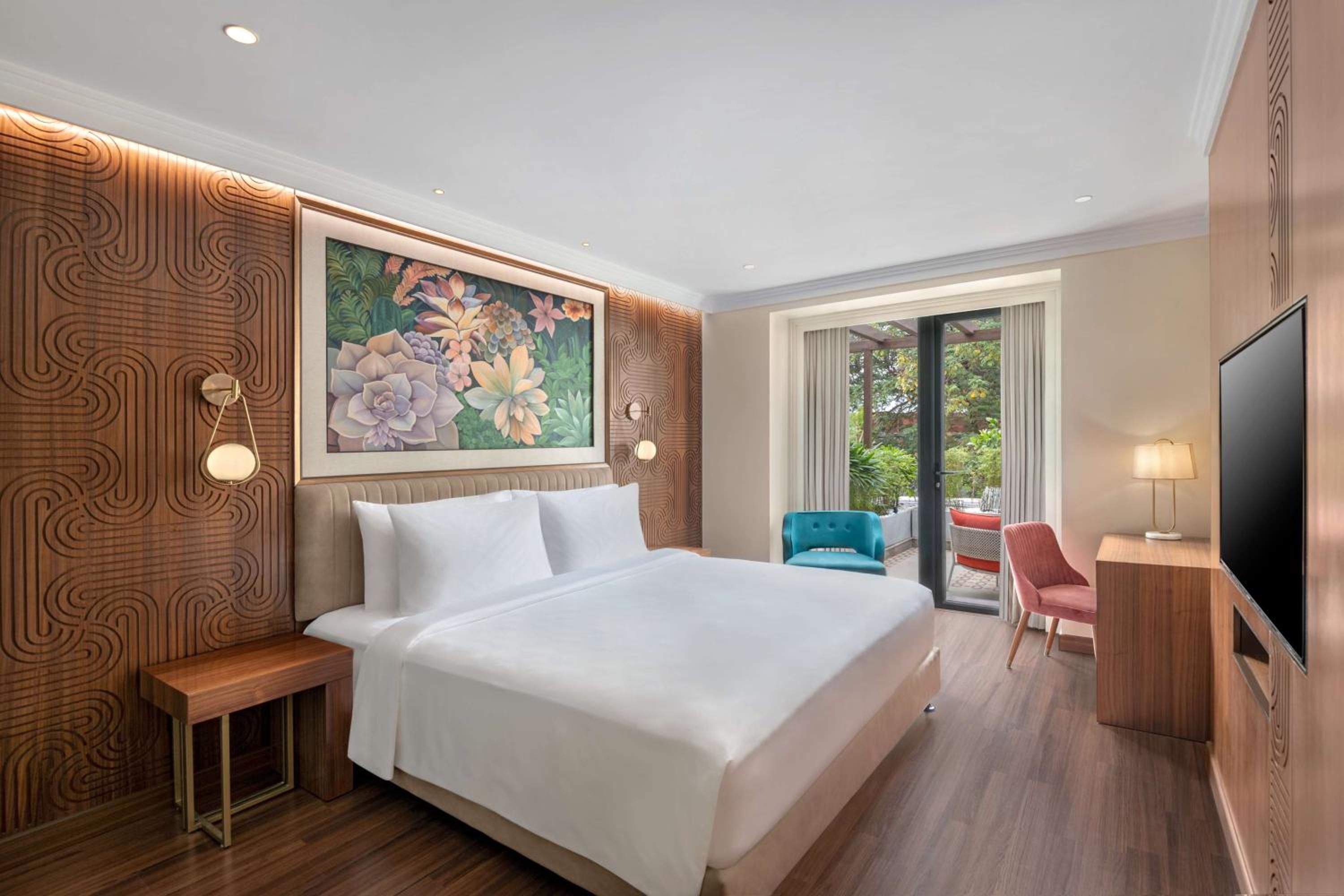 Business Class Garden Balcony with Airport Transfers
