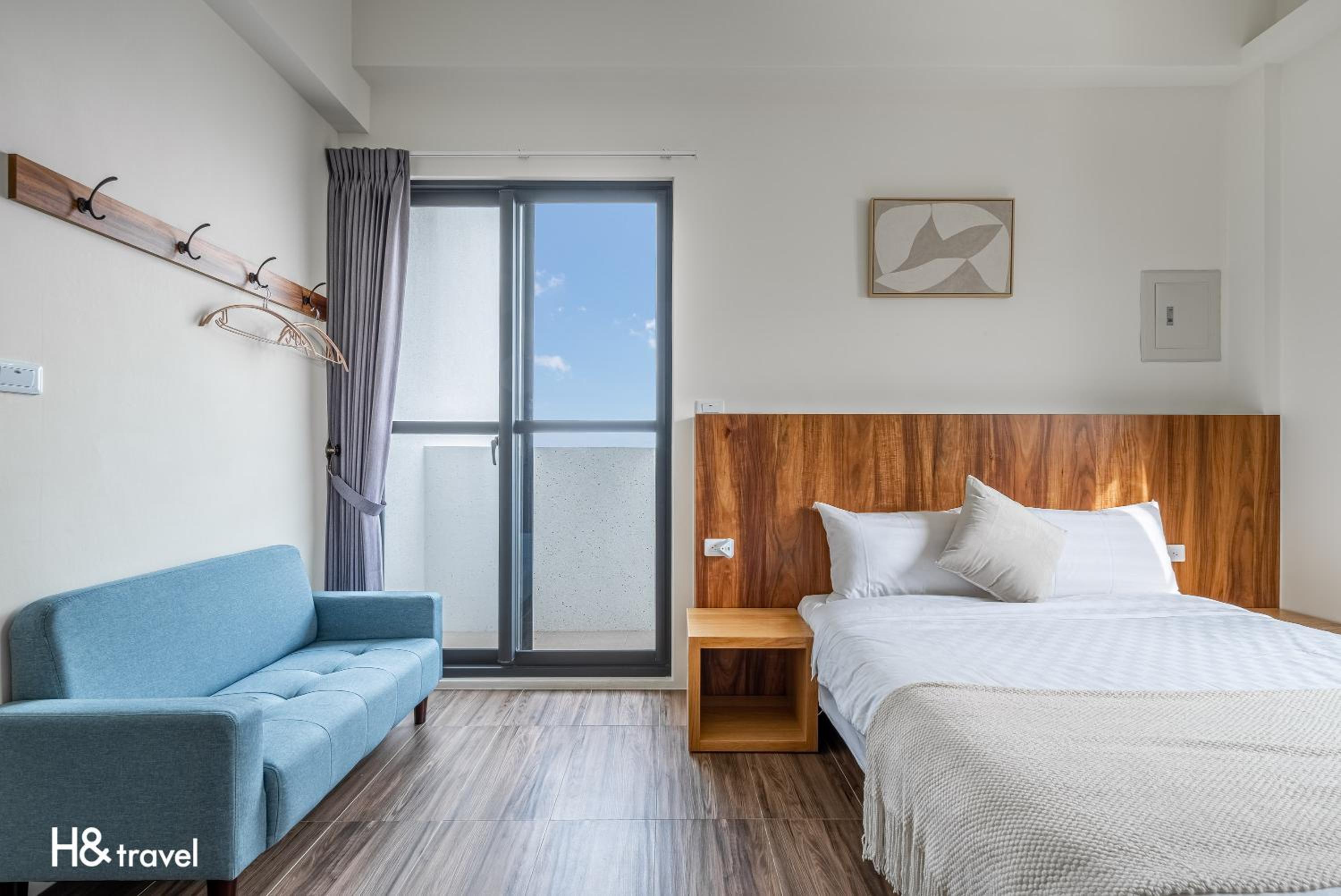 Superior Double Room with Sea View and Balcony