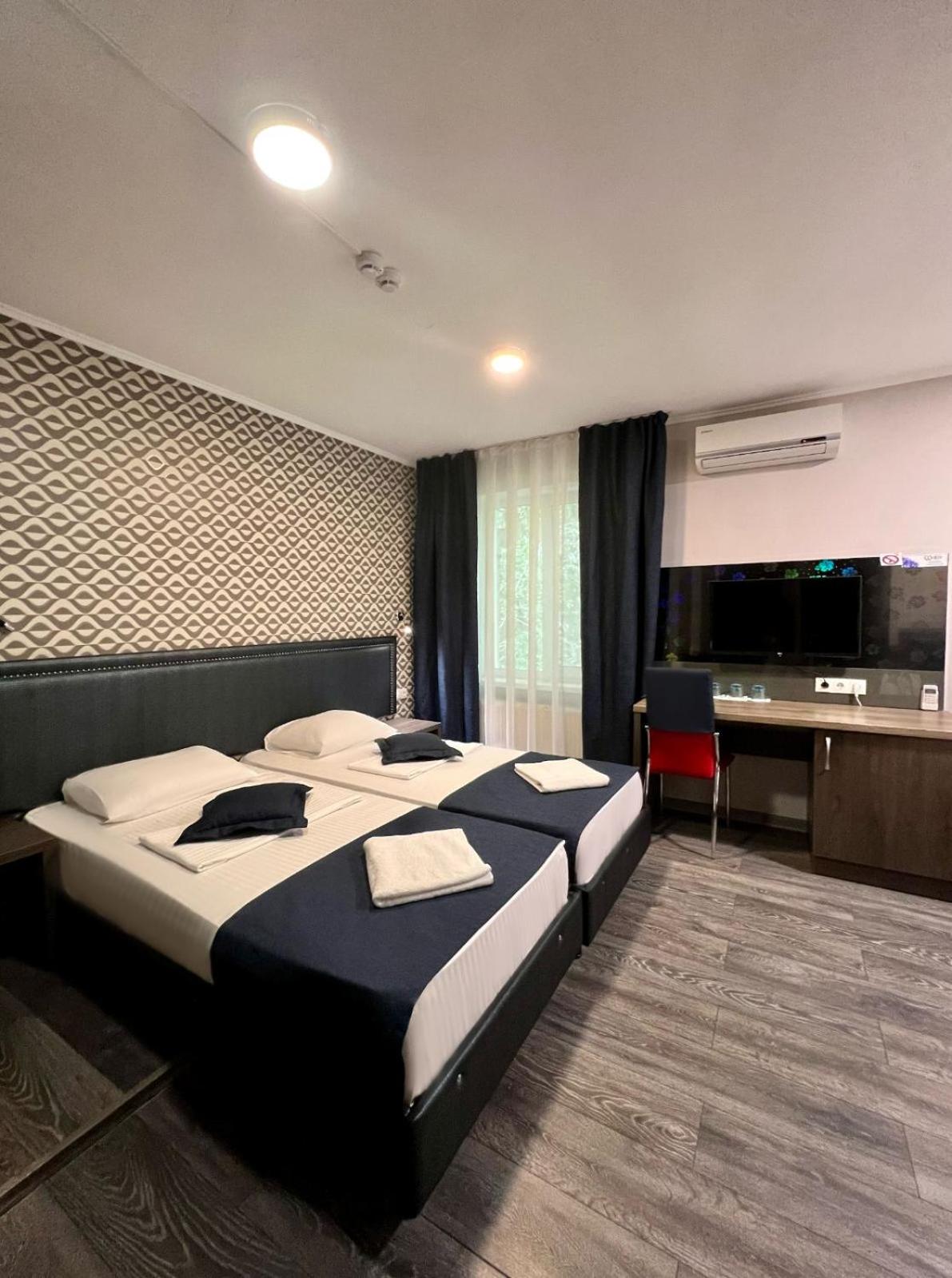 Standard Twin Room photo 1