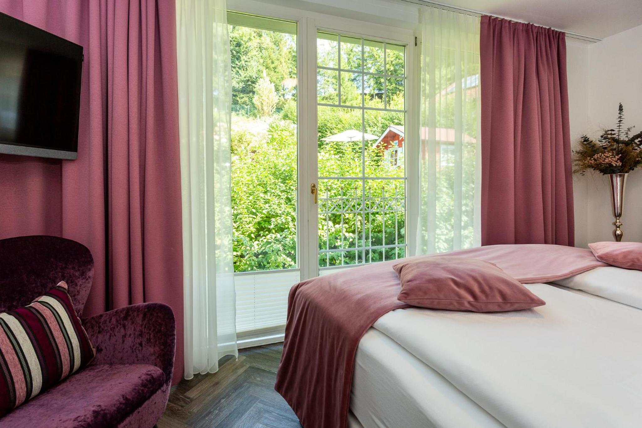 Deluxe Double or Twin Room with Garden View