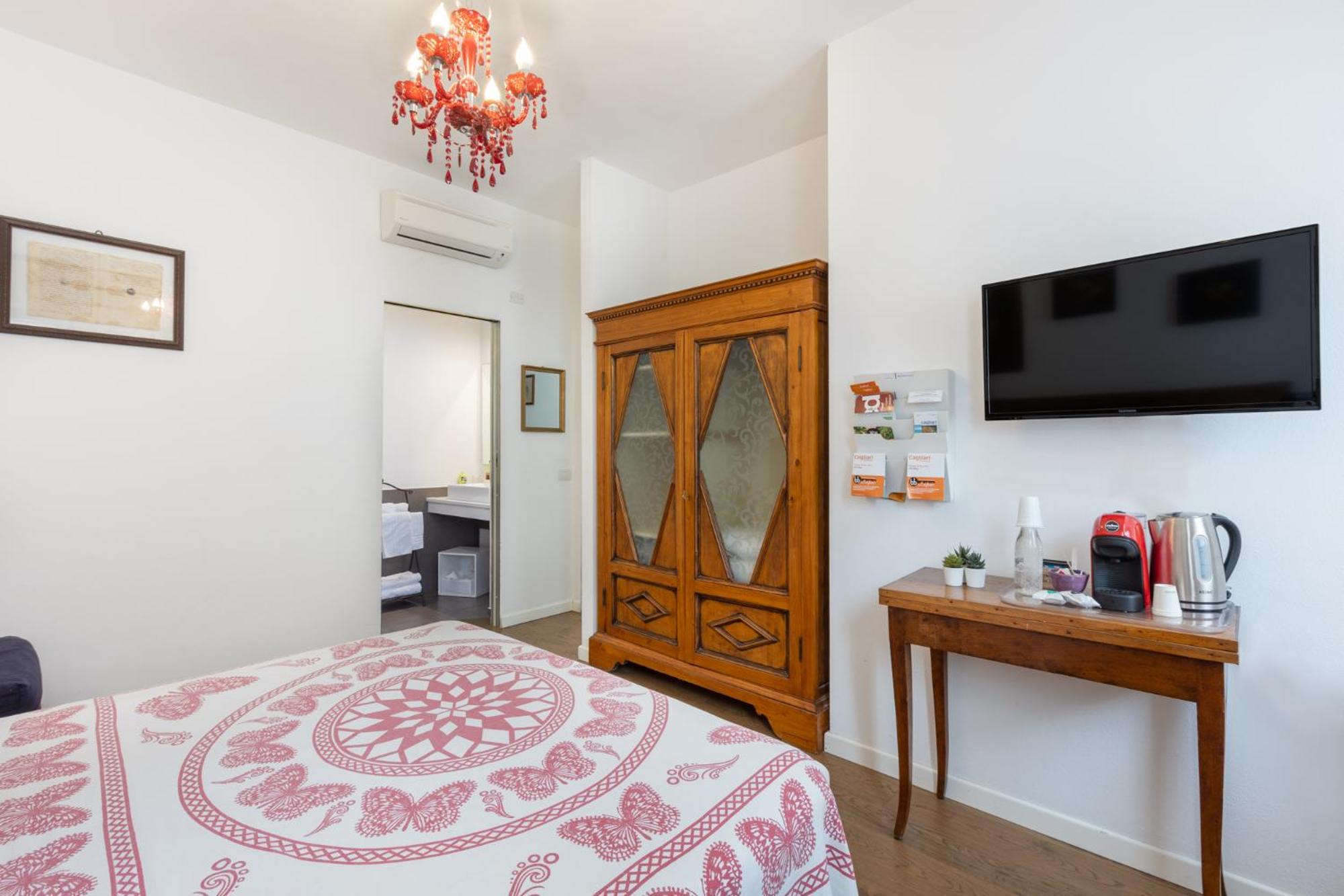 Double Room with Private Bathroom