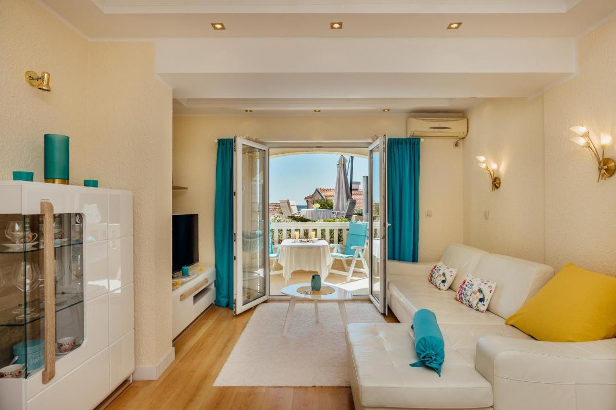 Two Bedroom Apartment 
