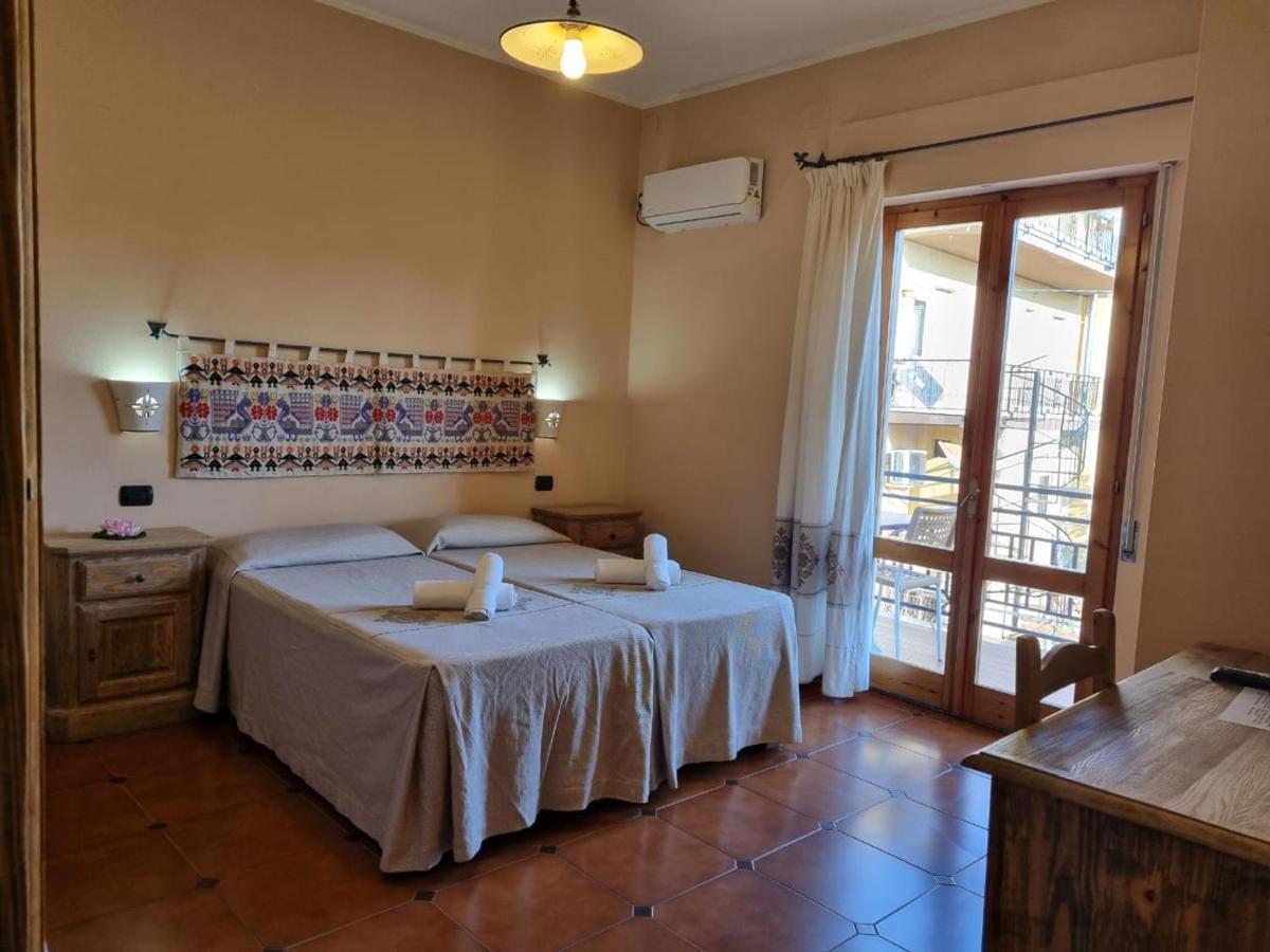 Double Room with Extra Bed - Photo 4