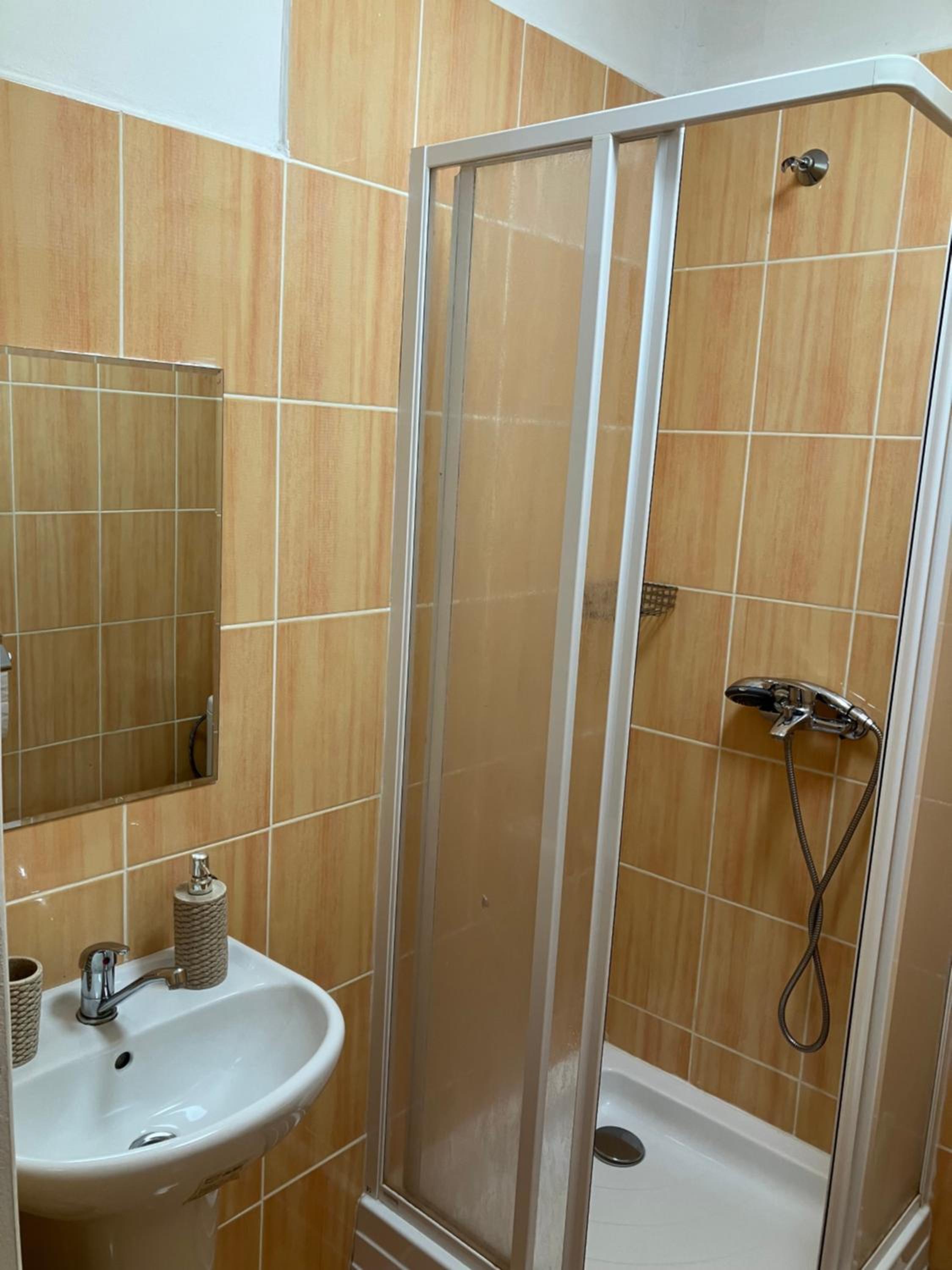 Double Room with Private Bathroom photo 1