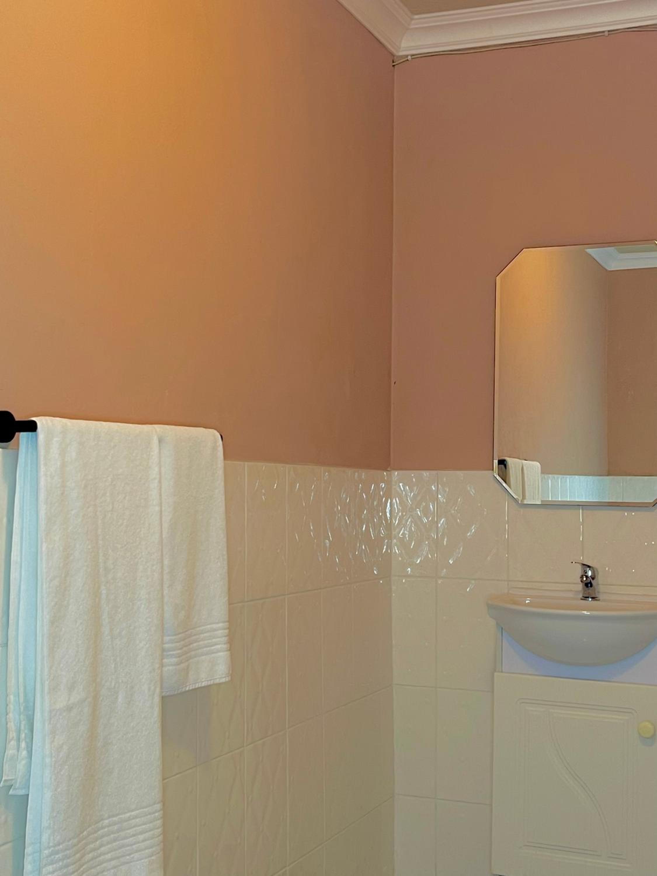 Double Room with Private Bathroom photo 3