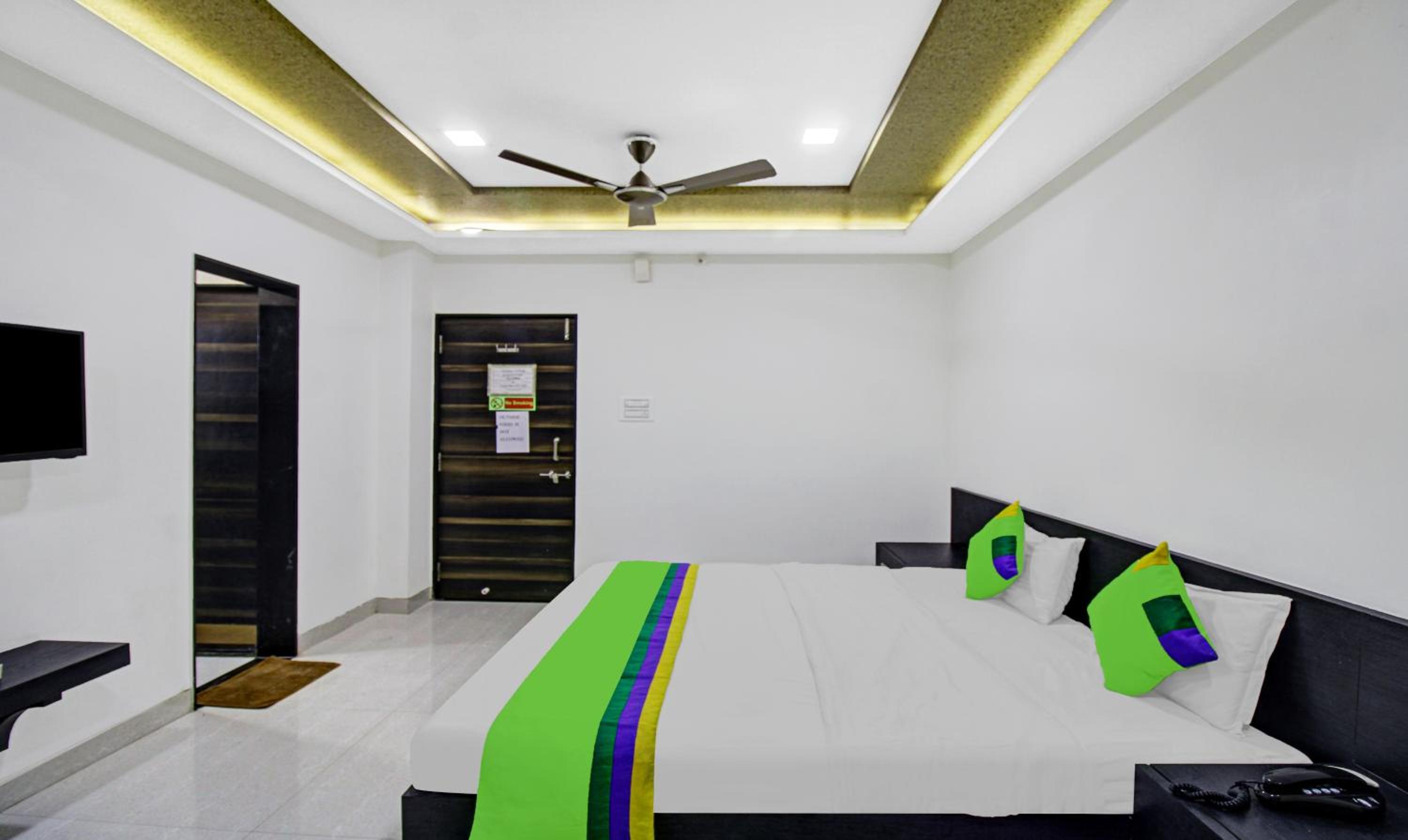 Deluxe Double Room - Photo 2