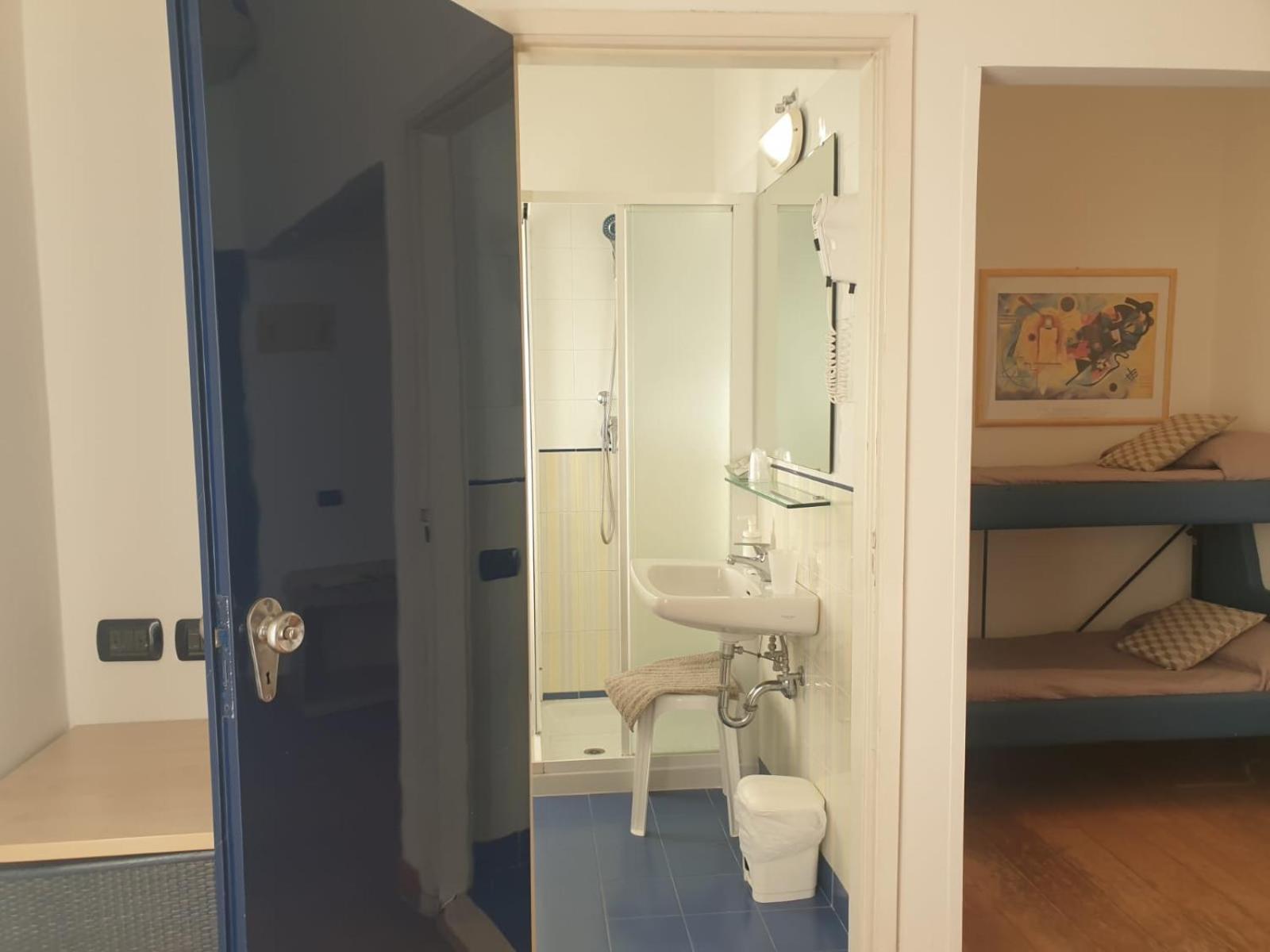 Comfort Quadruple Room - Photo 24