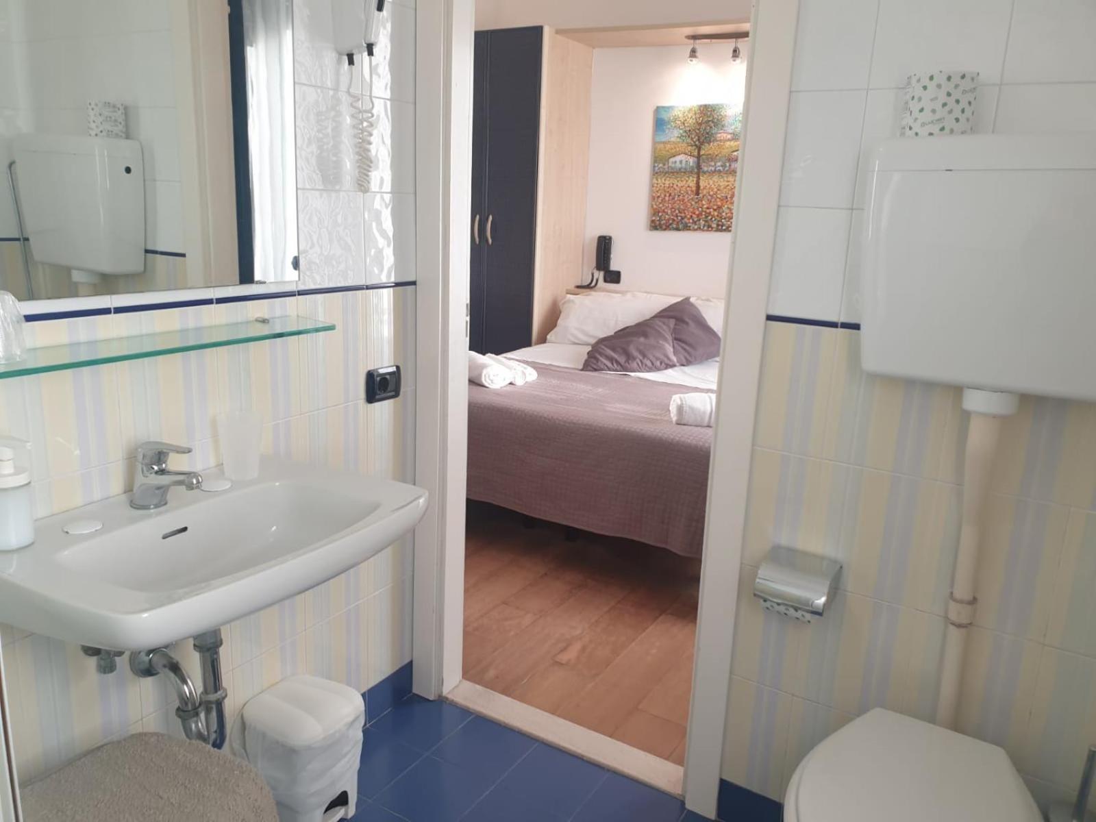 Comfort Quadruple Room - Photo 32