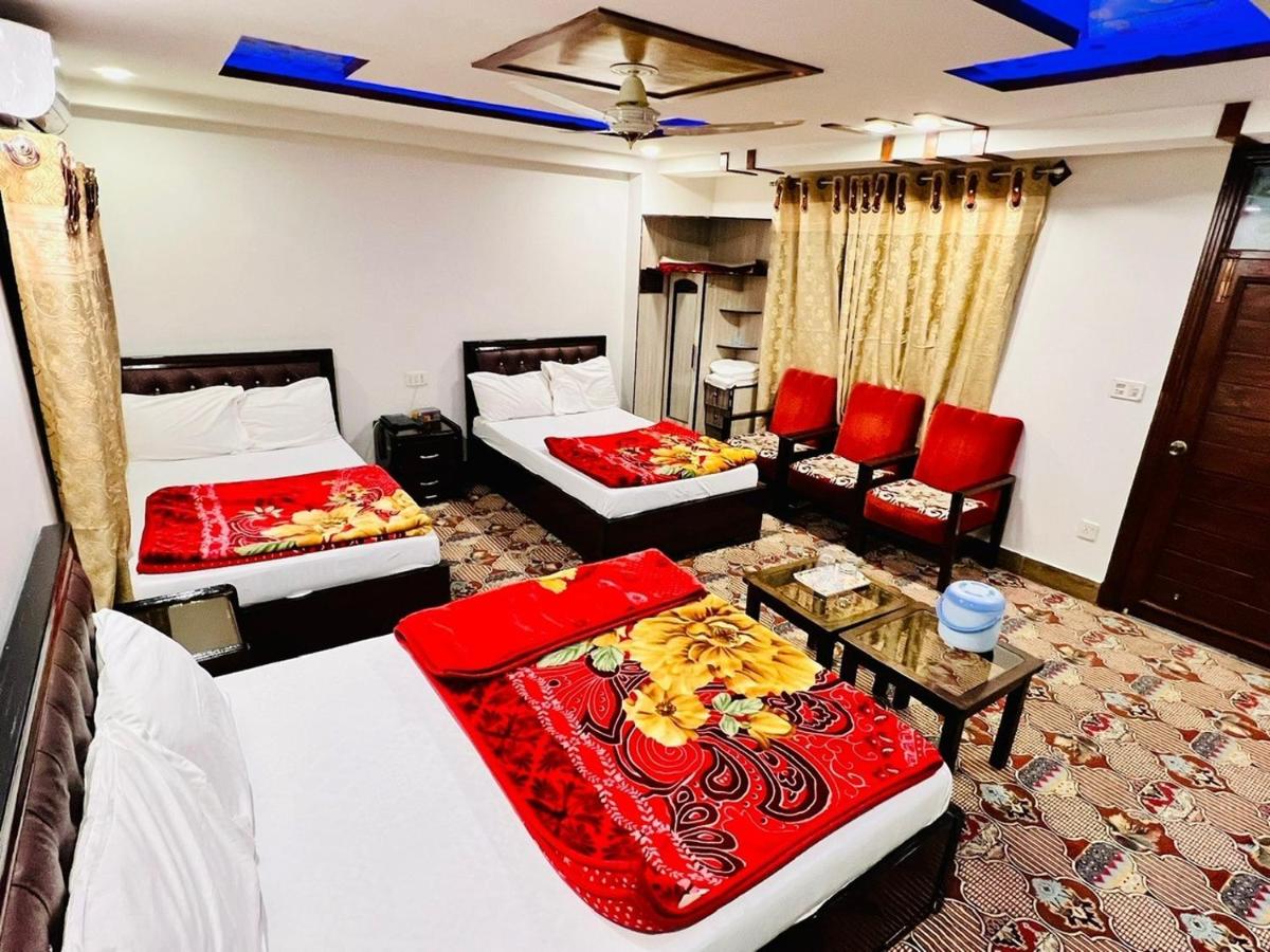 Deluxe Triple Room photo 3