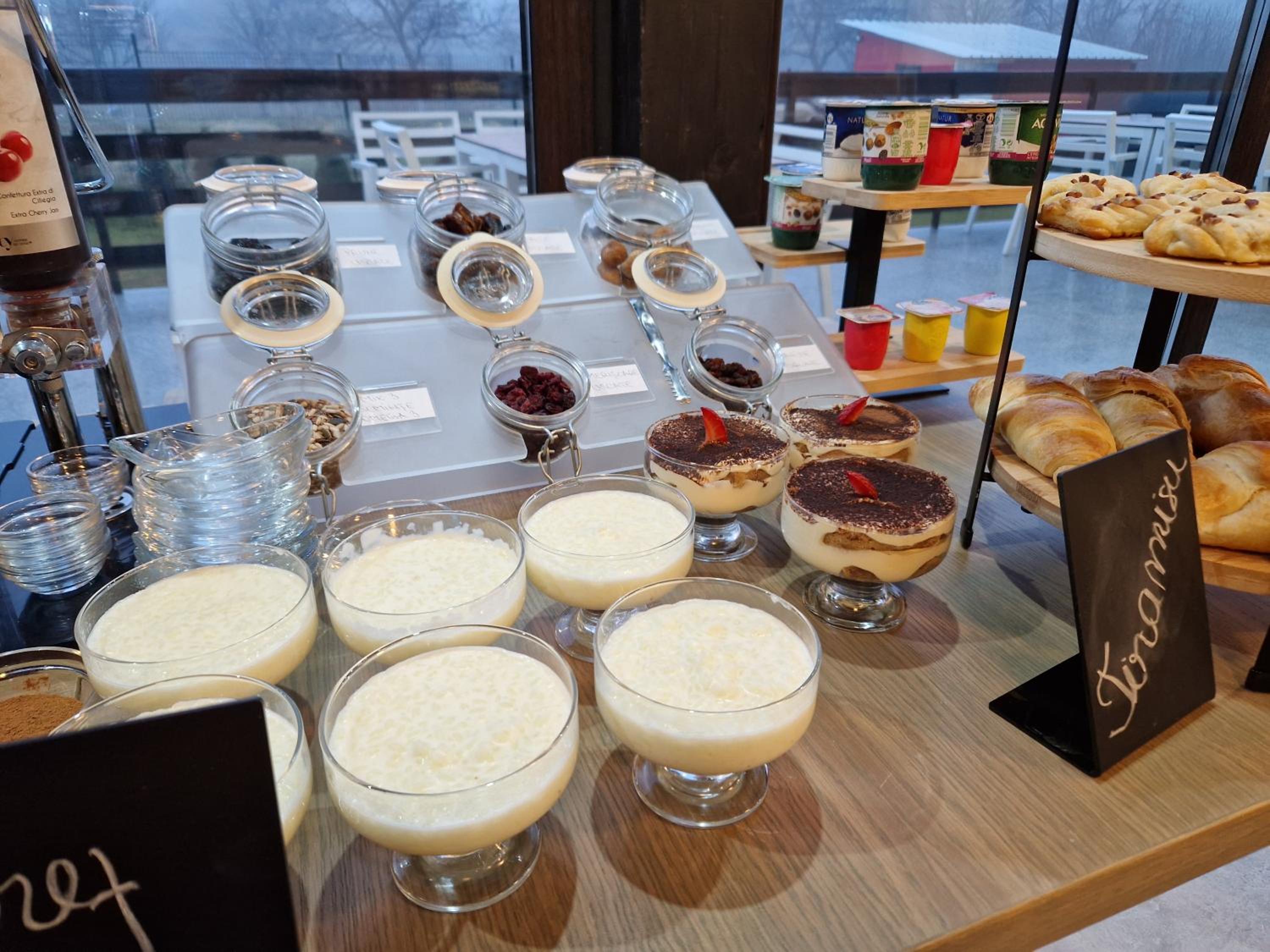 Double Room - Photo 10