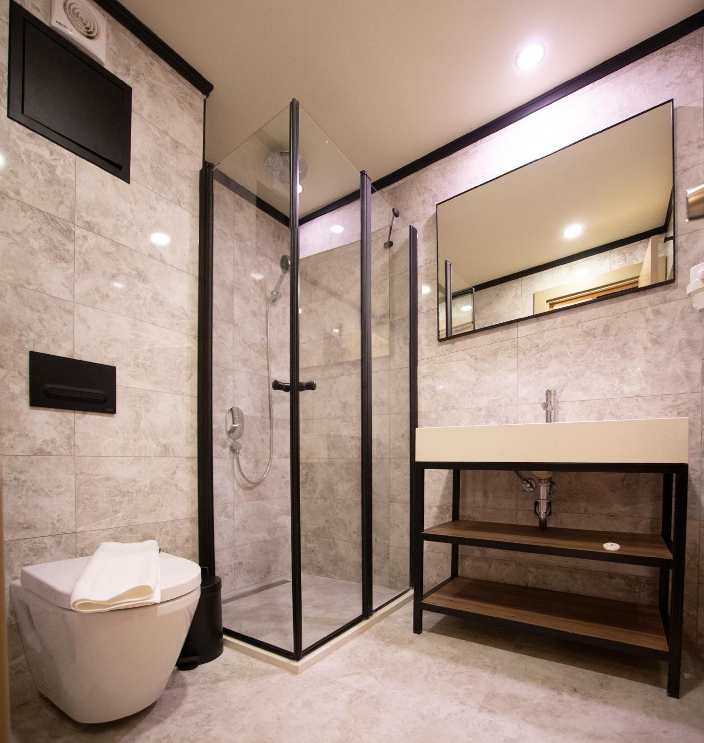 Deluxe Triple Room photo 3