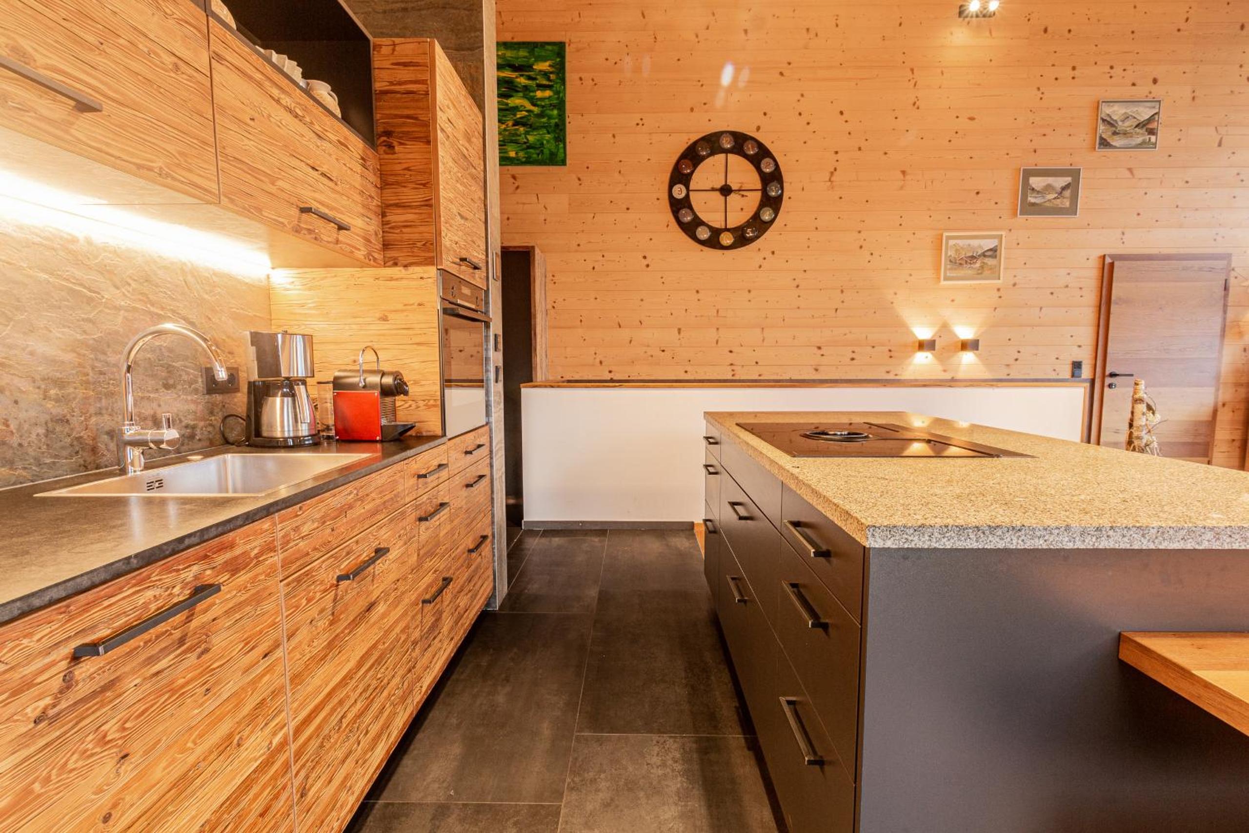 Three-Bedroom House photo 2
