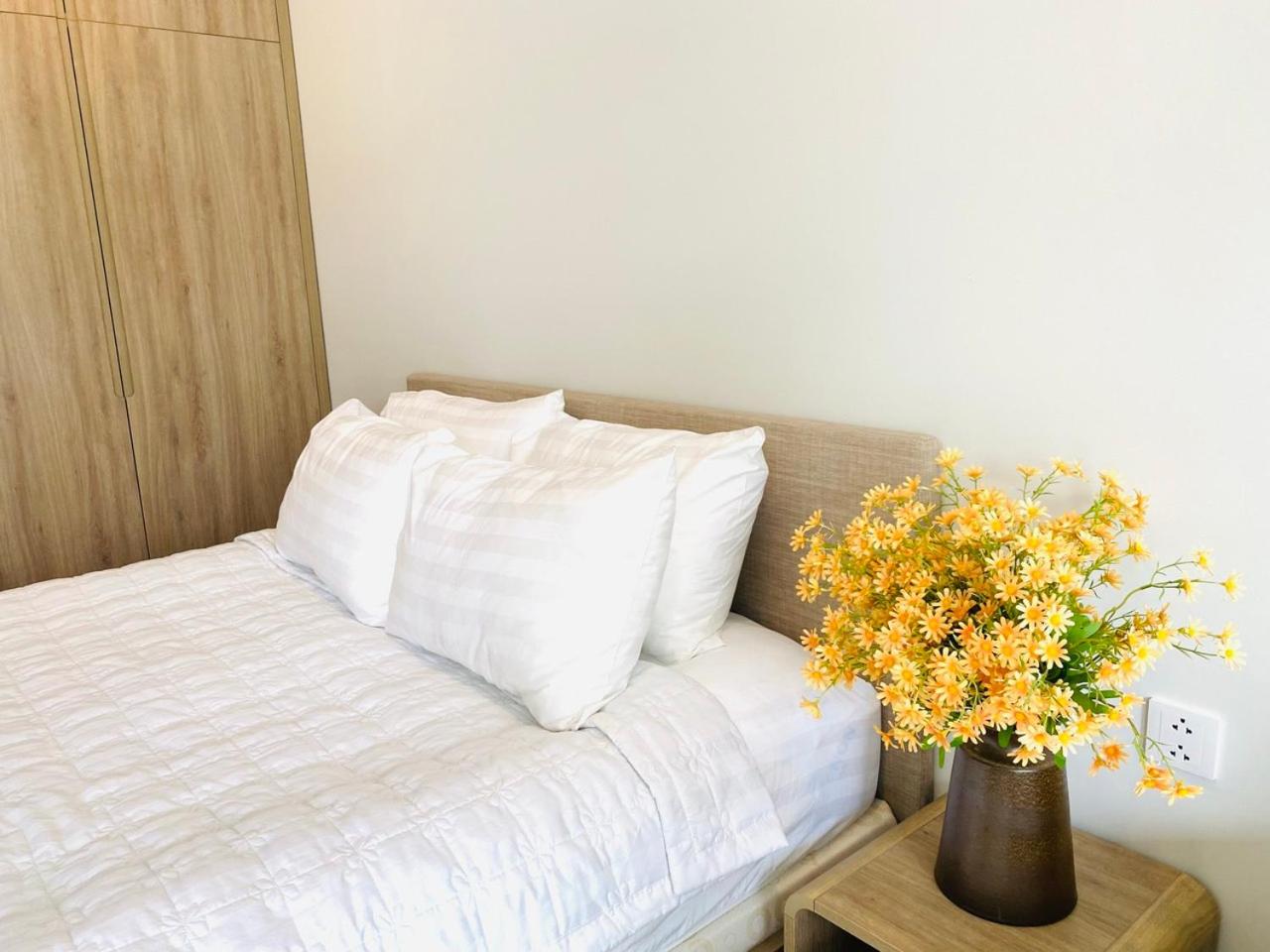 One-Bedroom Apartment - Photo 10
