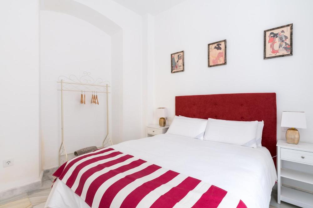 Two-Bedroom Apartment - Photo 13