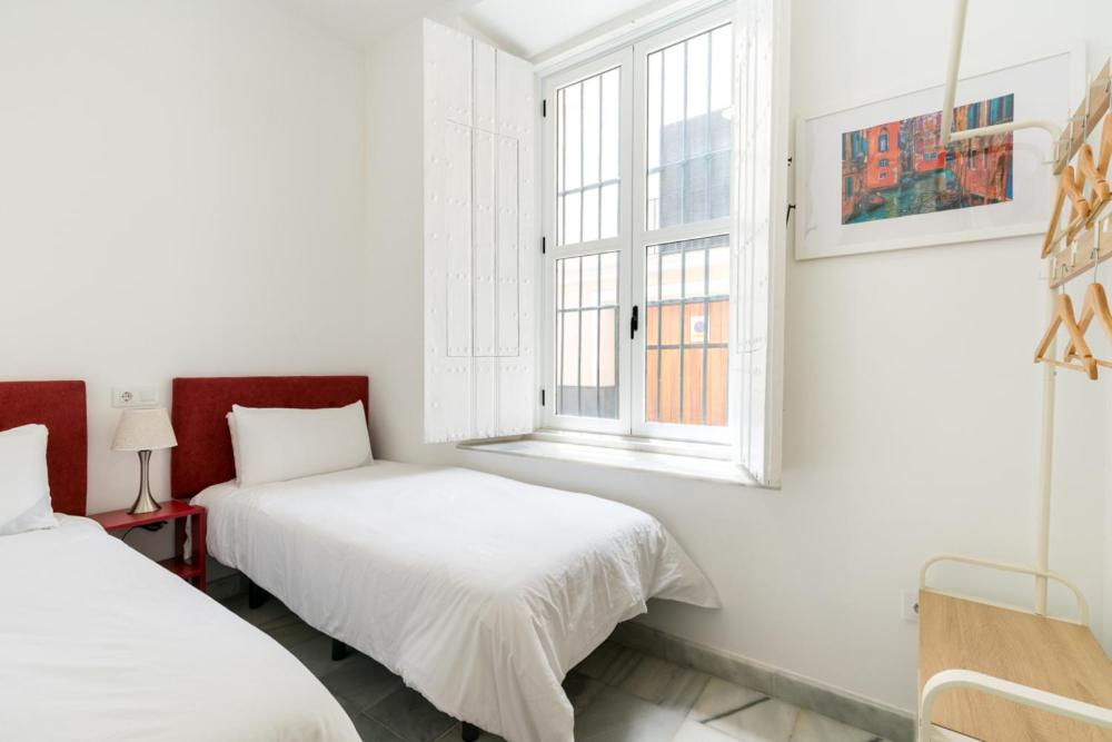 Two-Bedroom Apartment - Photo 11