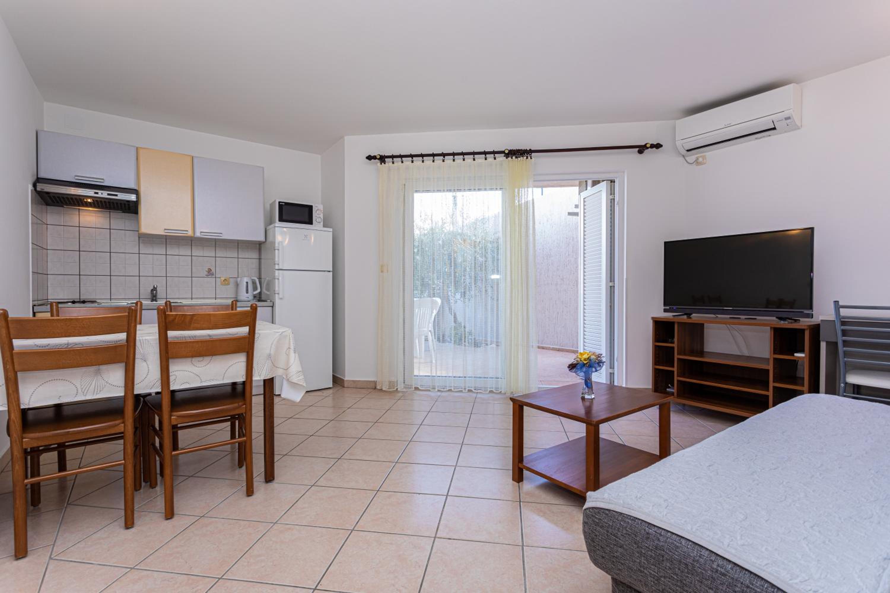 Apartment with Terrace photo 1