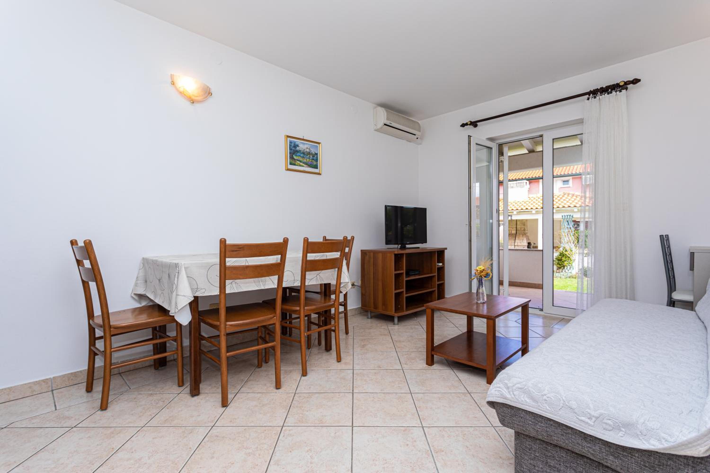 Apartment with Terrace photo 1