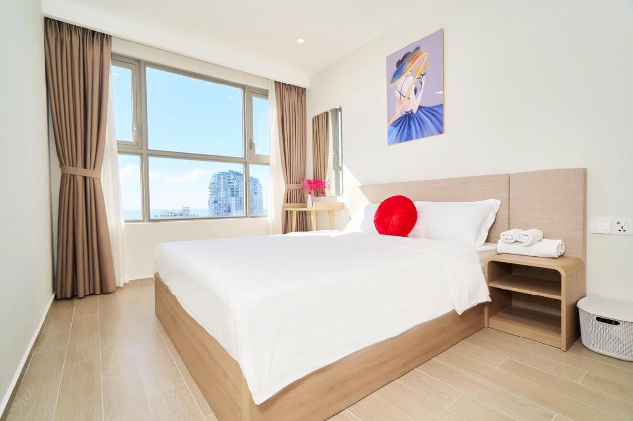 Three-Bedroom Apartment - Photo 1