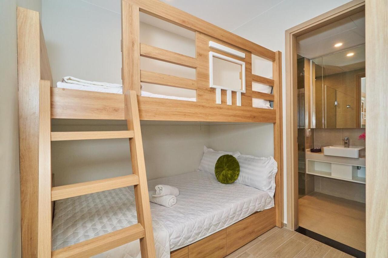 Three-Bedroom Apartment - Photo 2