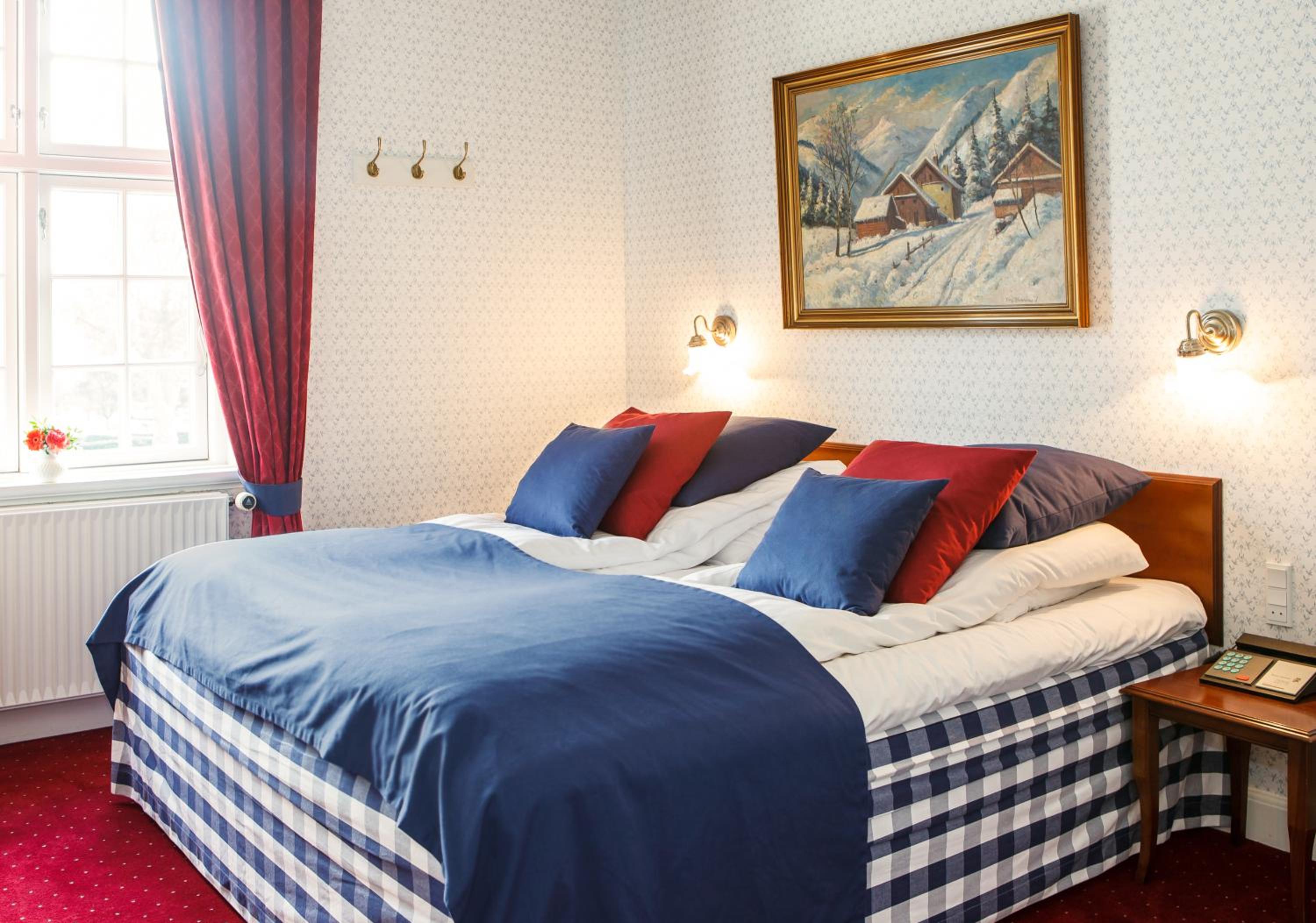Small Double Room photo 2