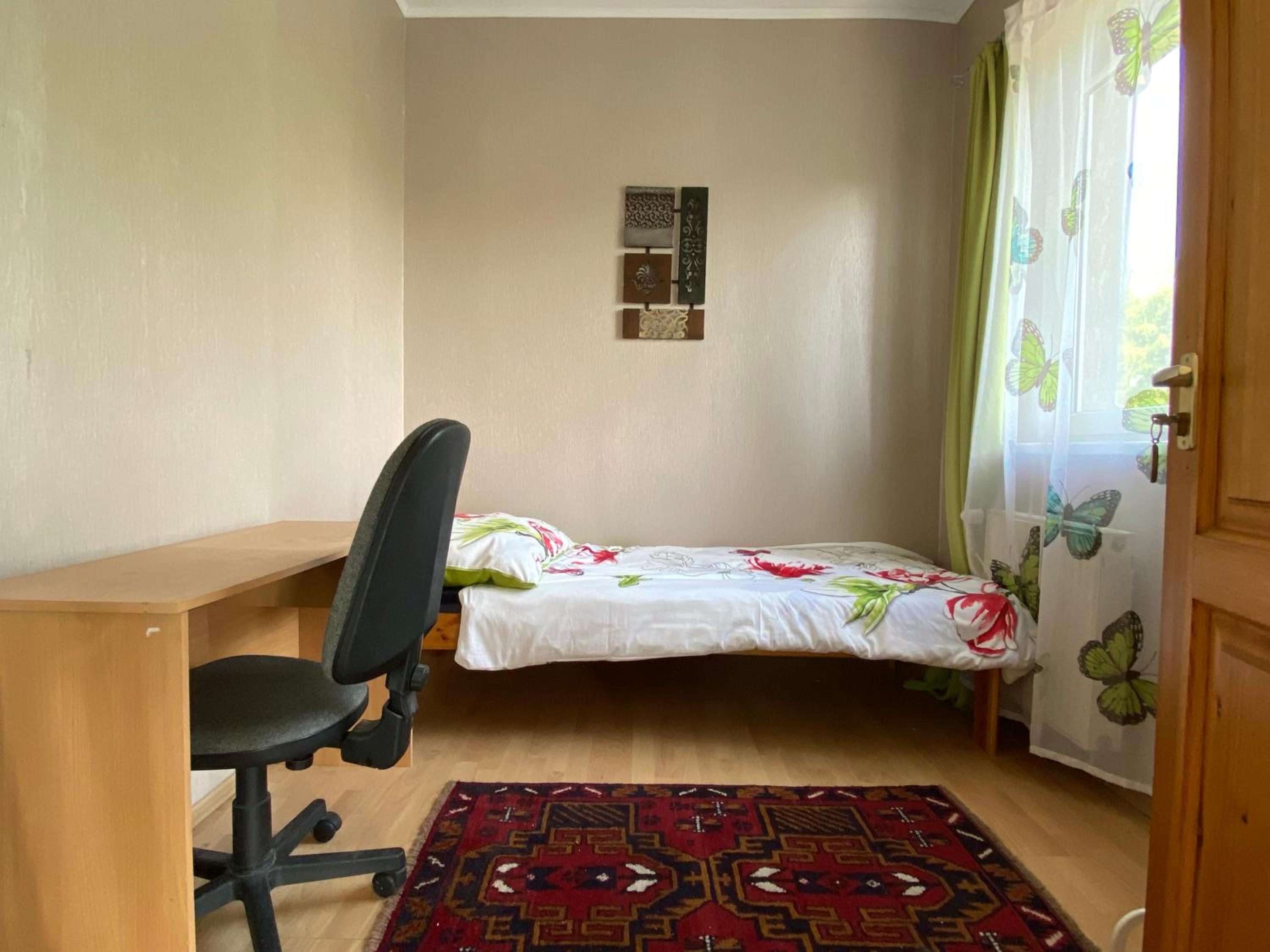 Single Room with Shared Bathroom