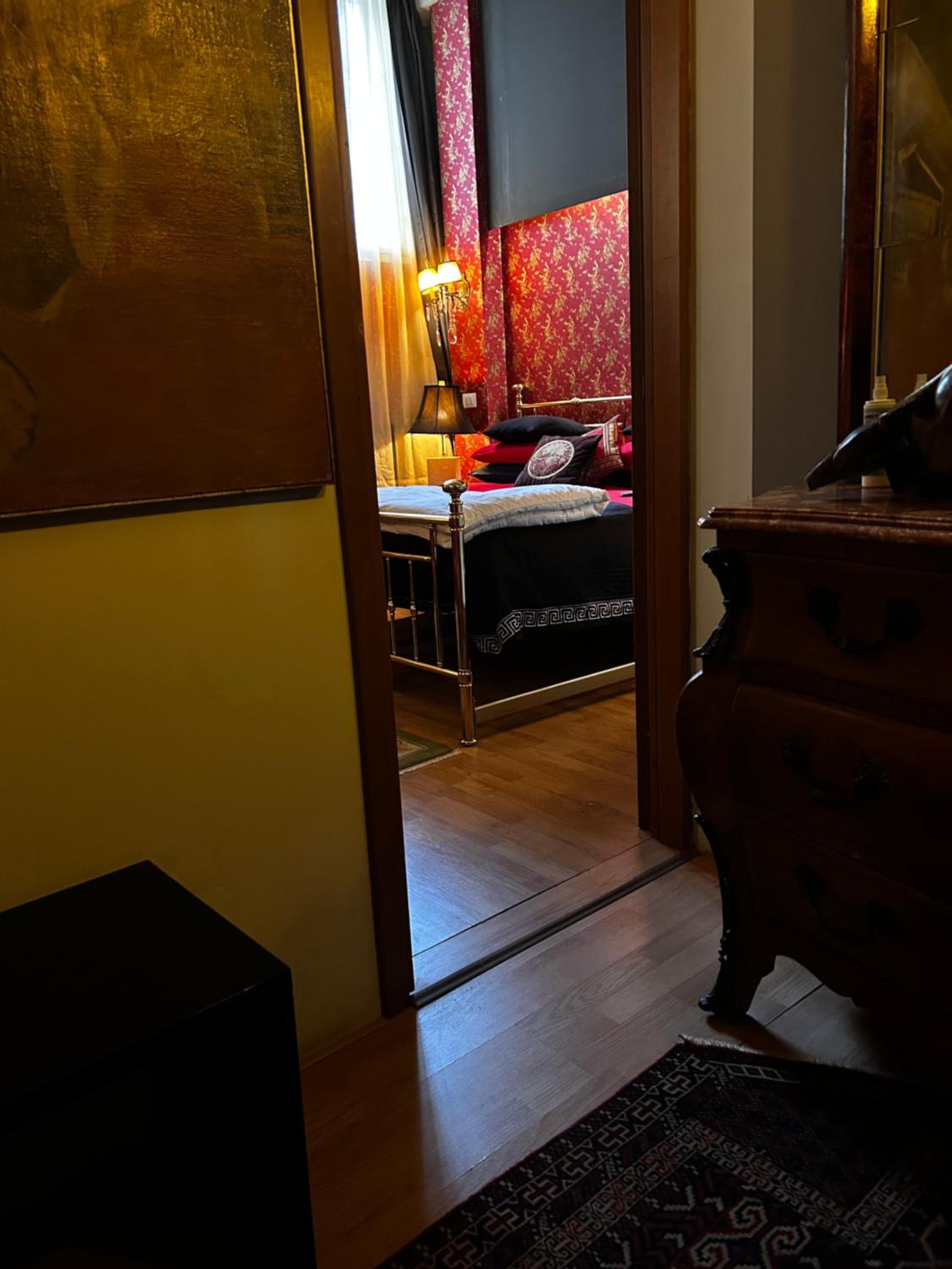 Deluxe King Room - Photo 1