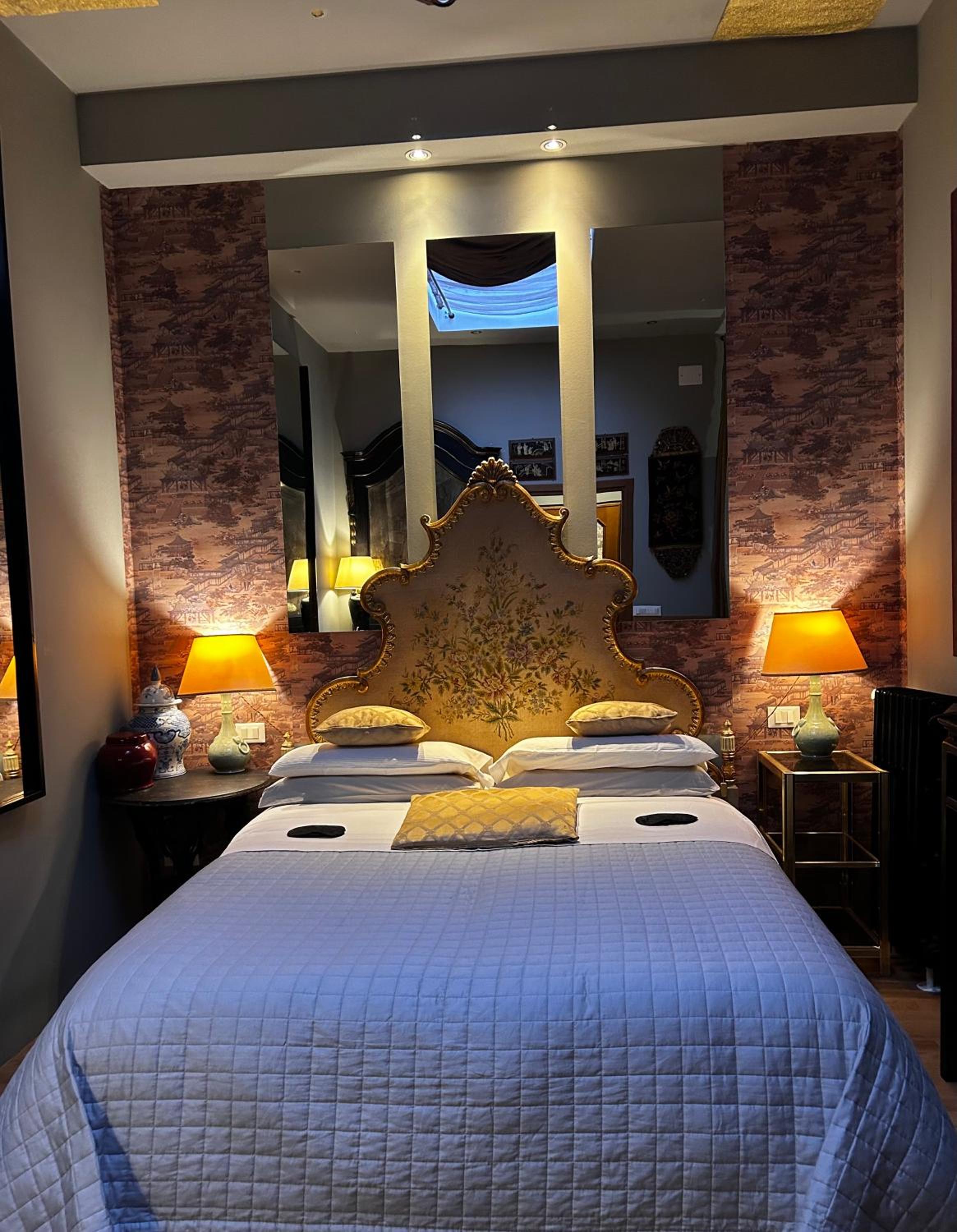 Deluxe Room - Photo 8