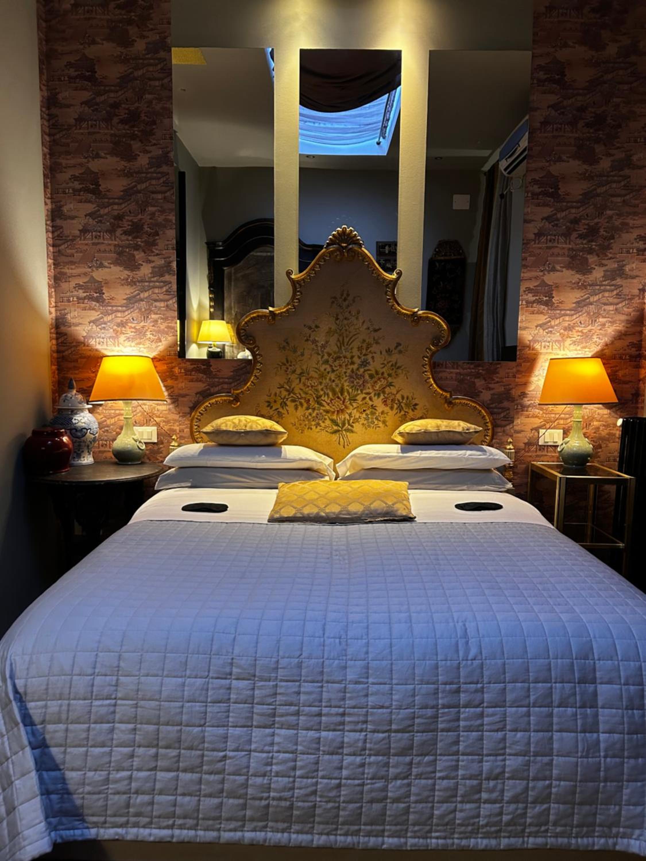 Deluxe Room - Photo 6