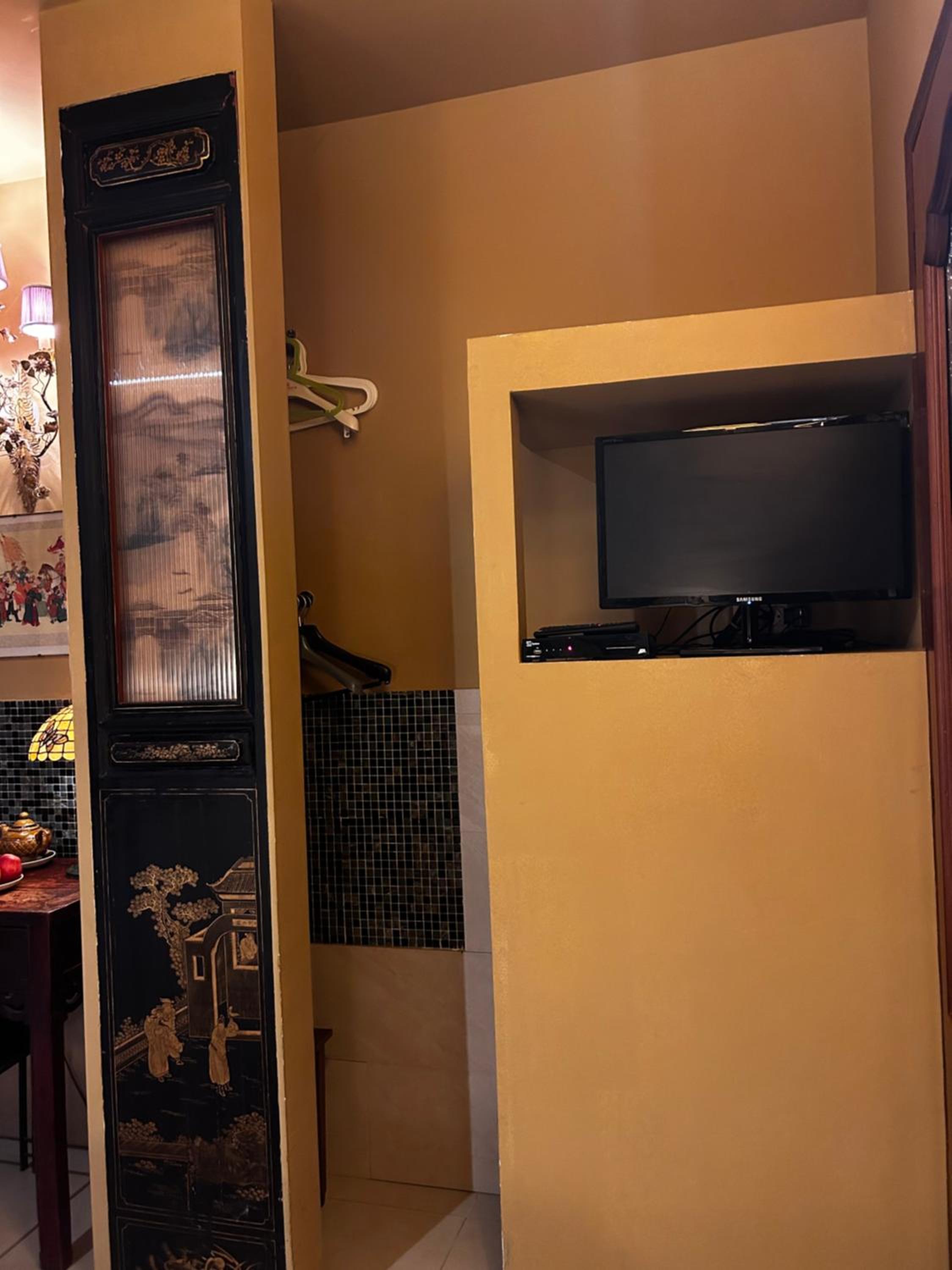 Deluxe Queen Room - Photo 1