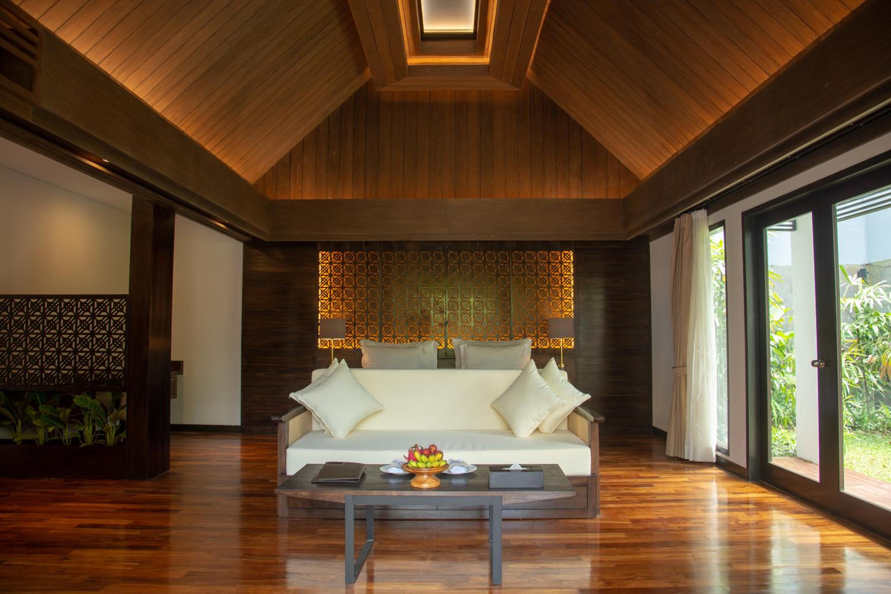 Three-Bedroom Villa with Private Pool photo 2