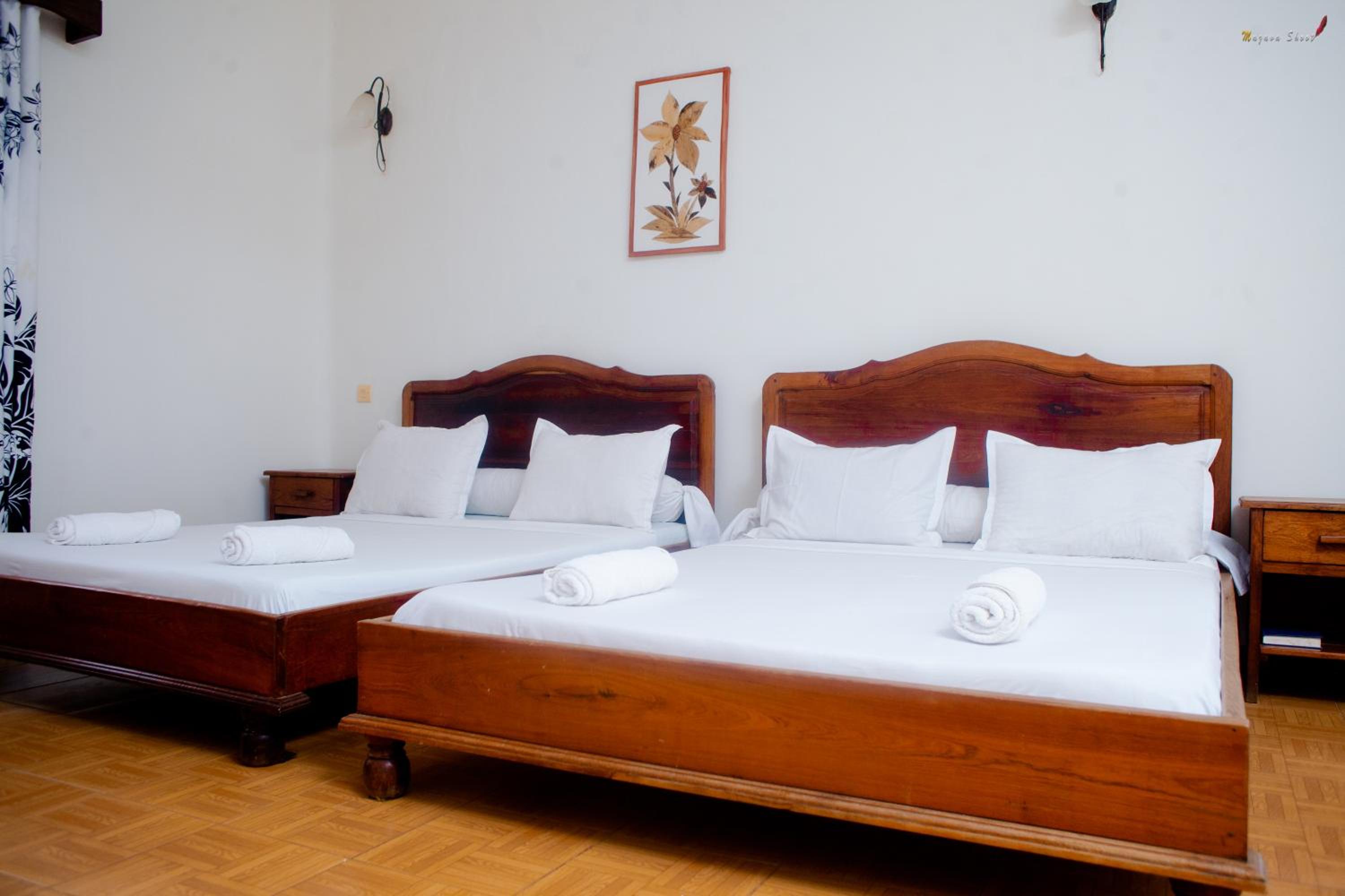 Standard Double Room with Two Double Beds photo 2