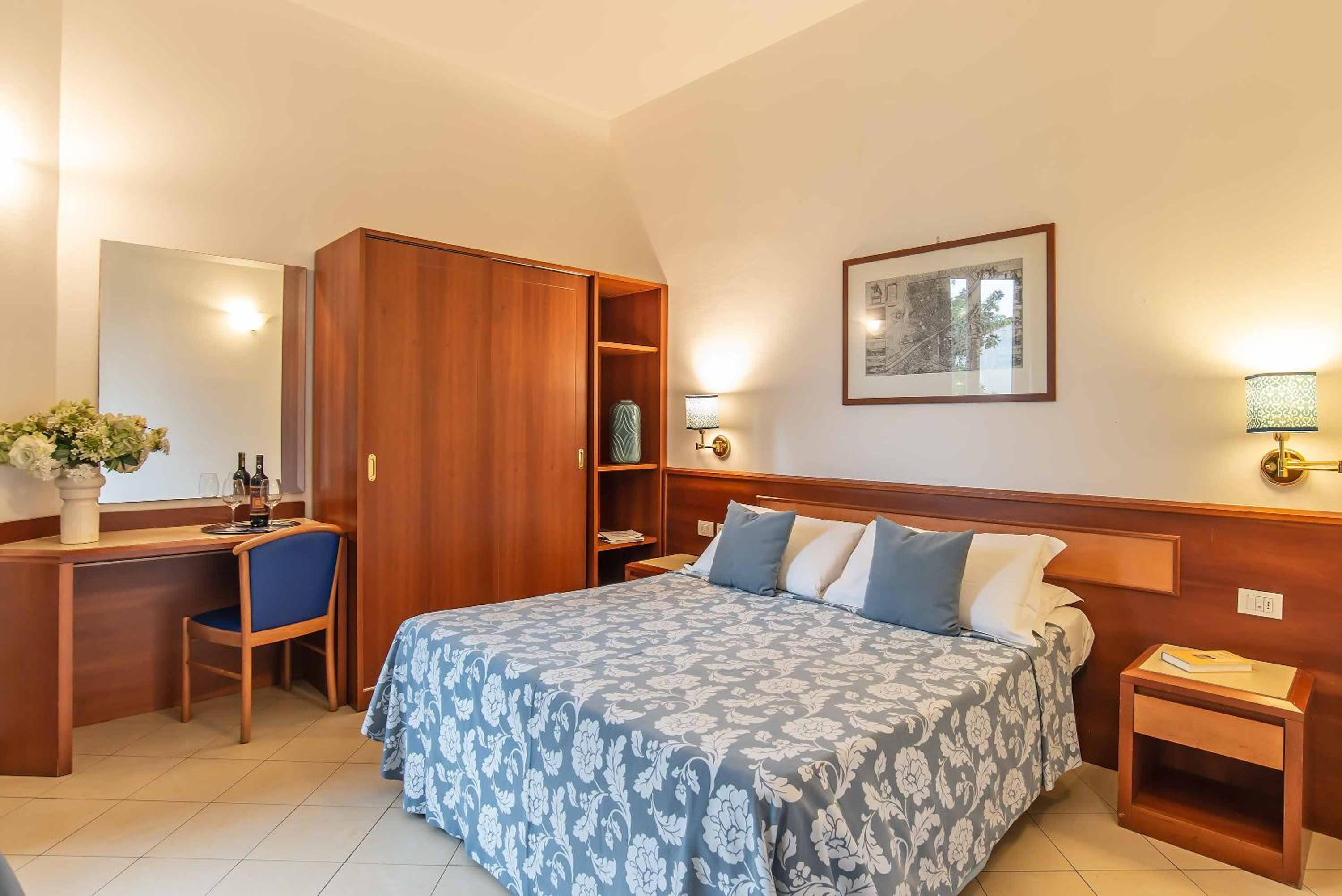 Basic Triple Room