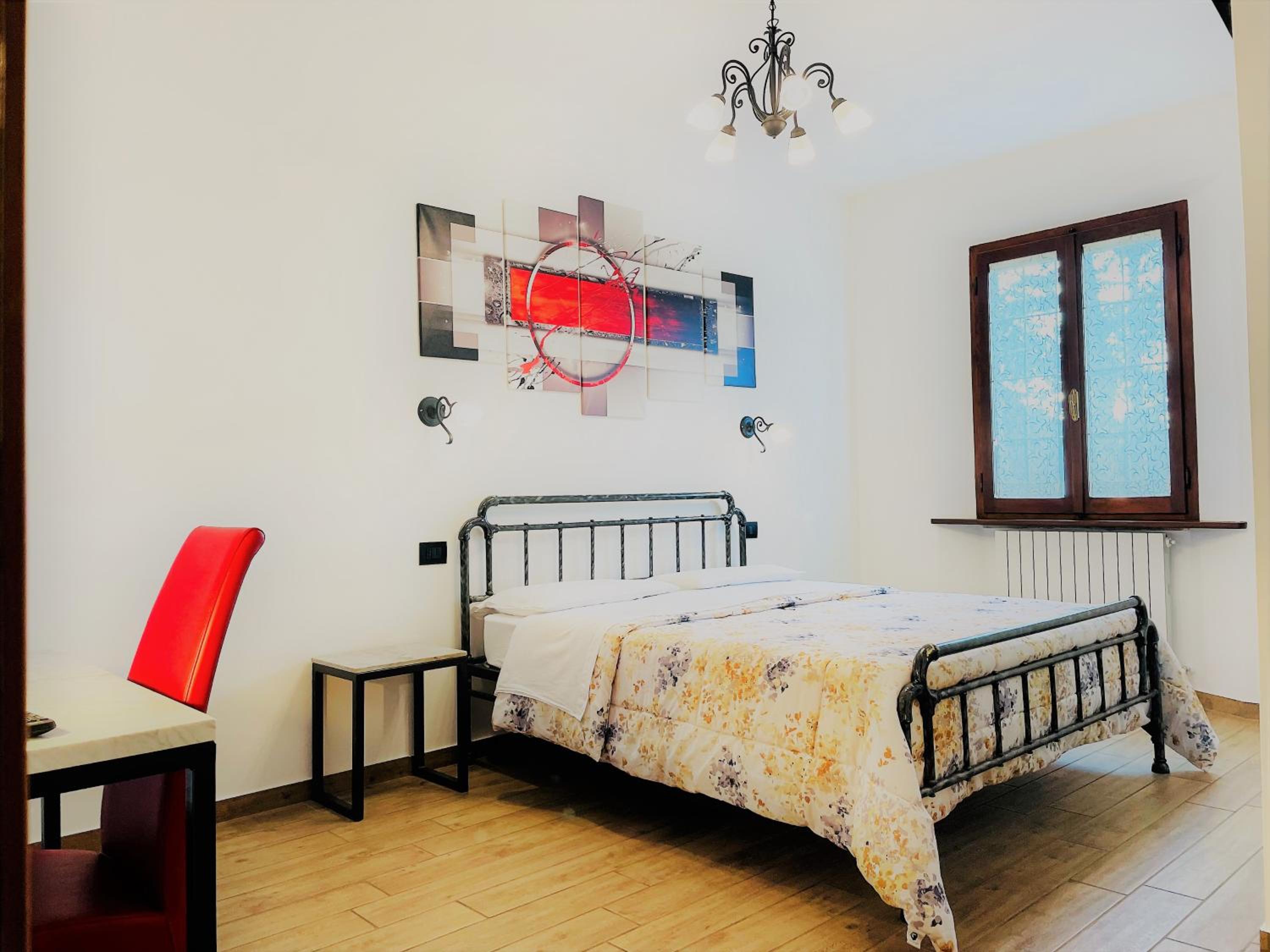 Double Room with Private Bathroom - Photo 1
