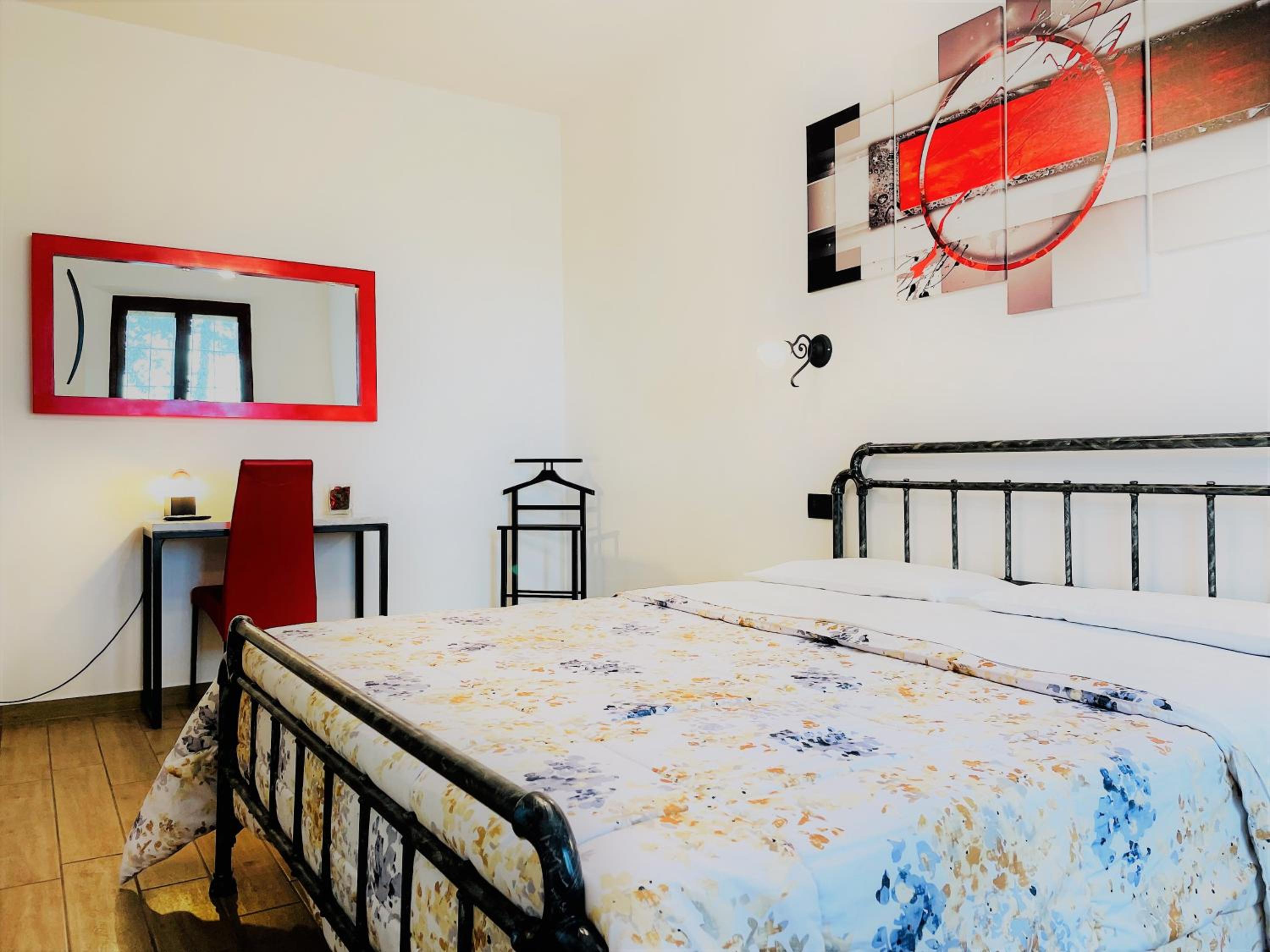 Double Room with Private Bathroom - Photo 3