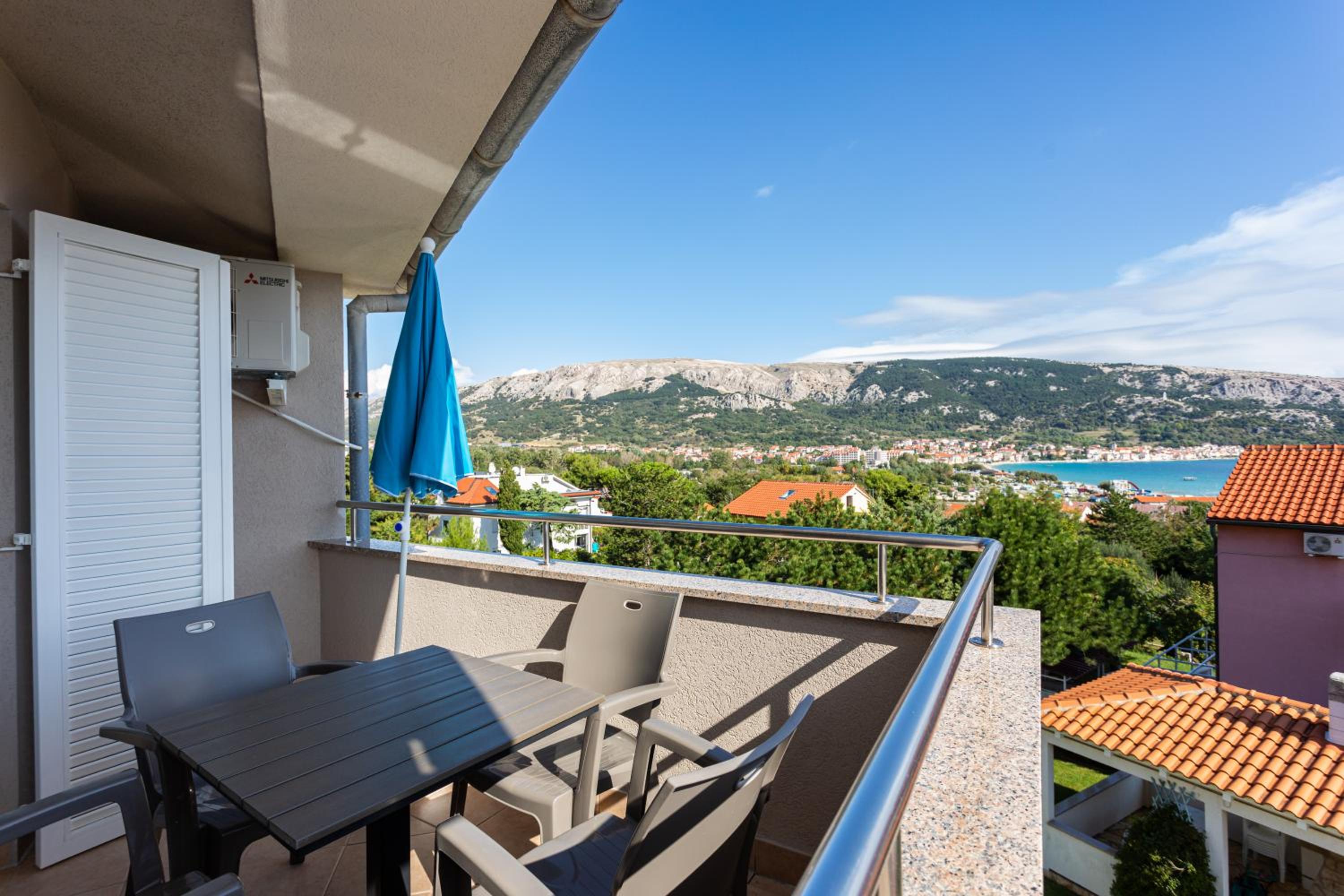 Apartment with Sea View photo 3