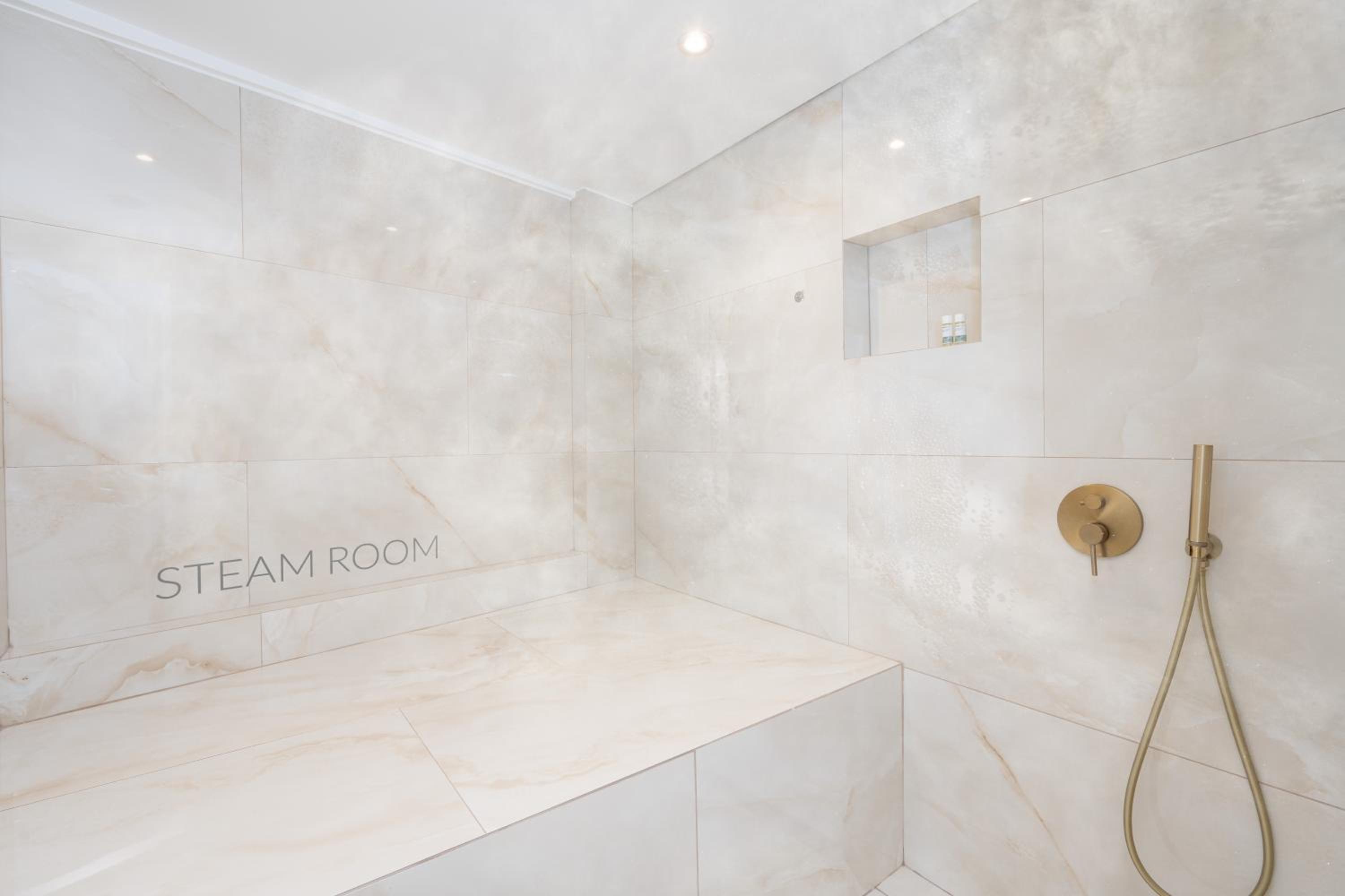 Suite with Sea View, Private Heated Pool & Steam Room - A1 - Photo 2