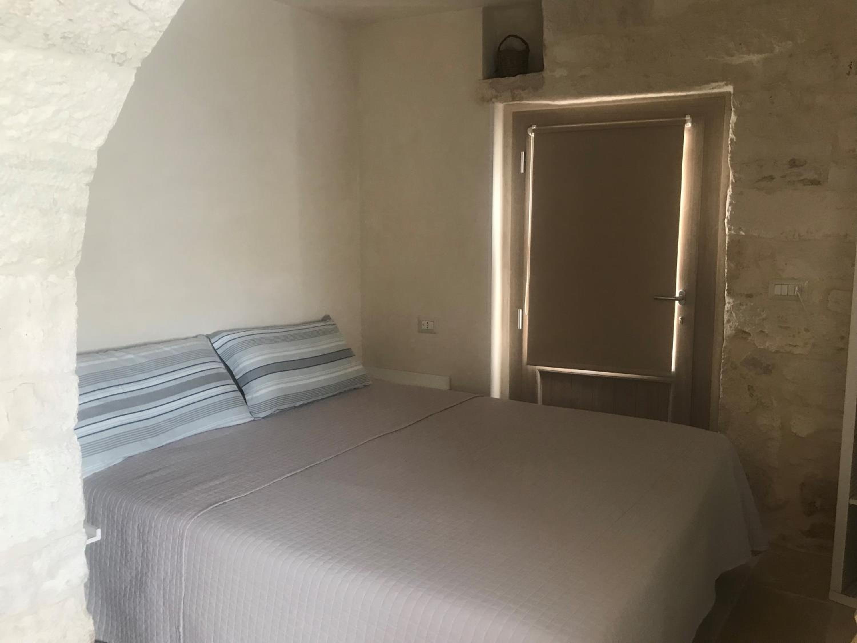 Double Room with Pool View photo 3